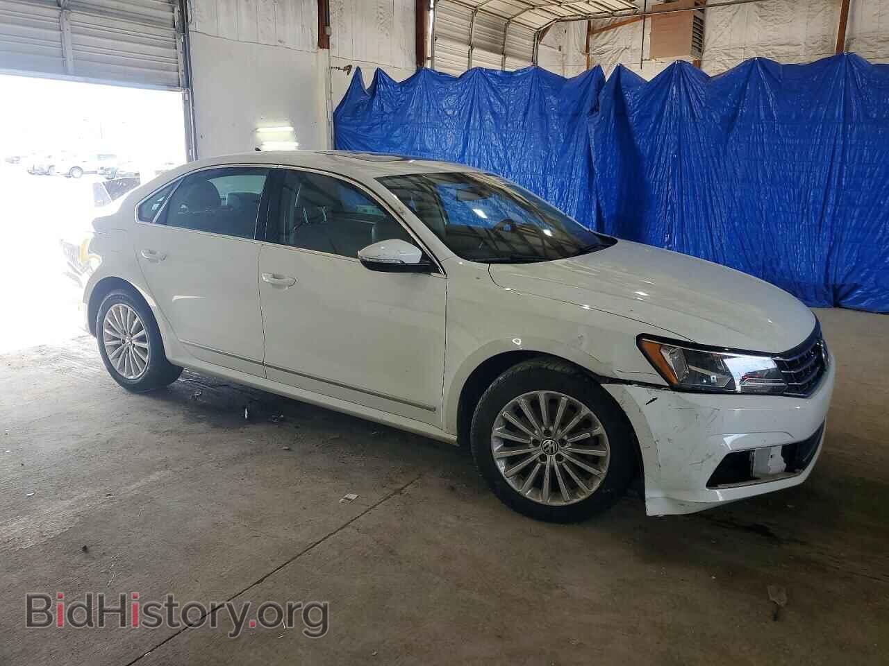 2017 VOLKSWAGEN PASSAT - VIN: 1VWBT7A30HC012075 - Фото 4