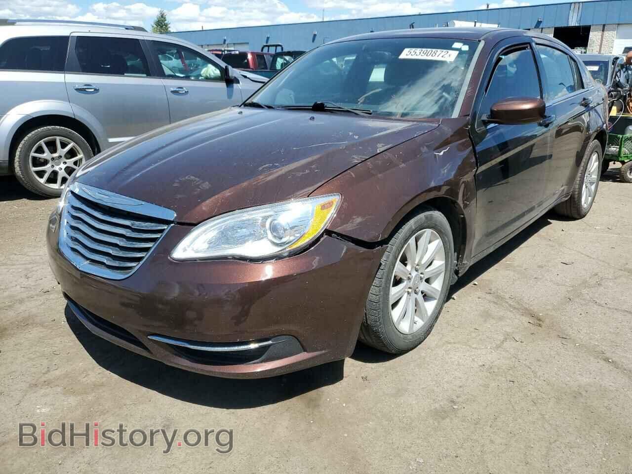 2013 CHRYSLER 200 - VIN: 1C3CCBAB2DN605537 - Photo 2