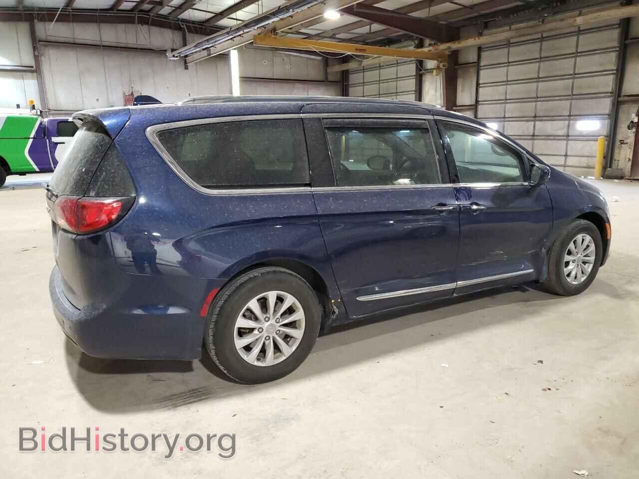 2019 CHRYSLER PACIFICA - VIN: 2C4RC1BG4KR560157 - Фото 3
