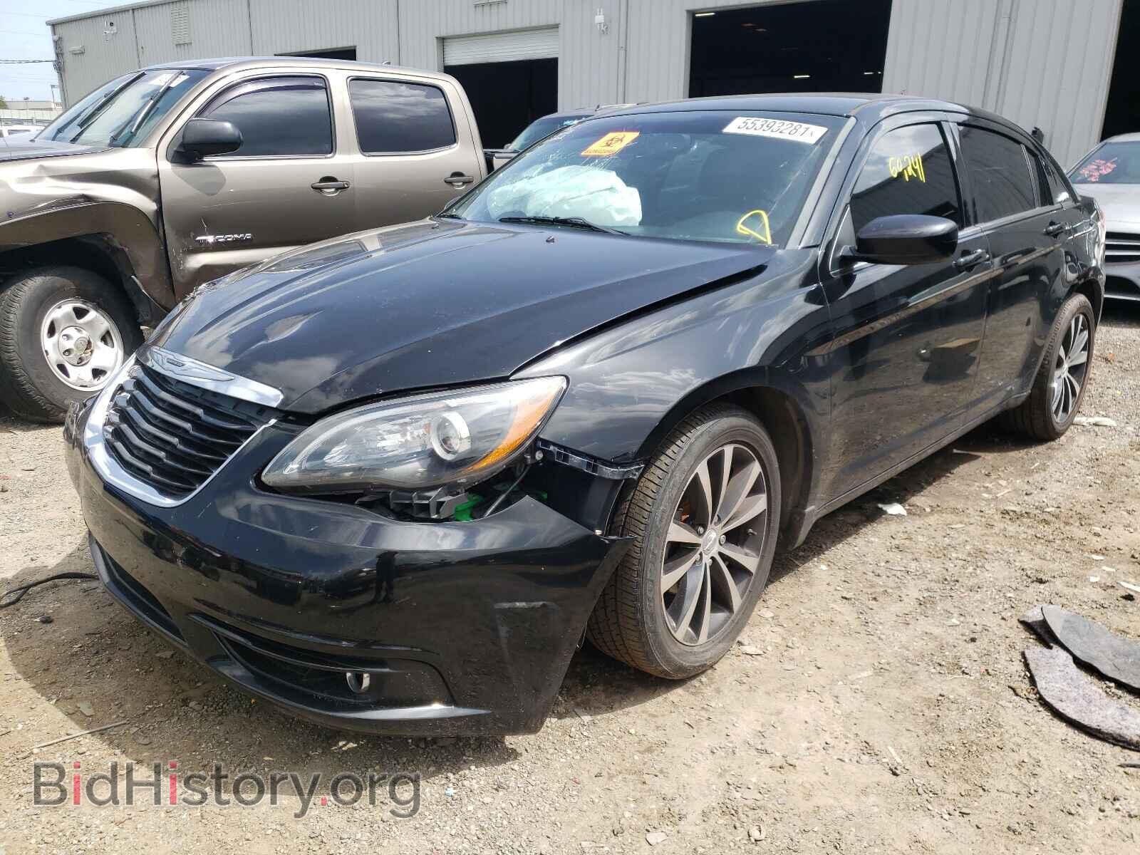 2014 CHRYSLER 200 - VIN: 1C3CCBBG4EN132302 - Фото 2