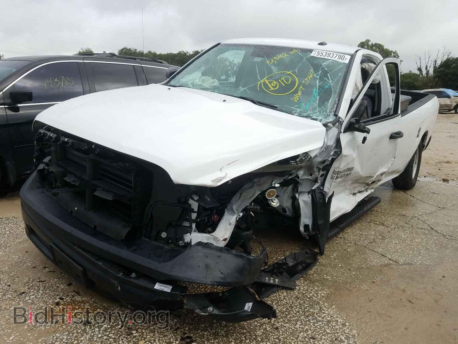 2017 RAM 1500 - VIN: 3C6JR6DG3HG532846 - Фото 2