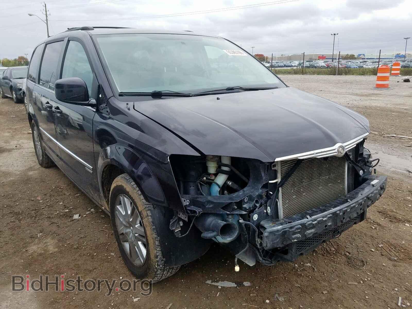 Фотография 2A4RR5D13AR298588 - CHRYSLER TOWN & COU 2010