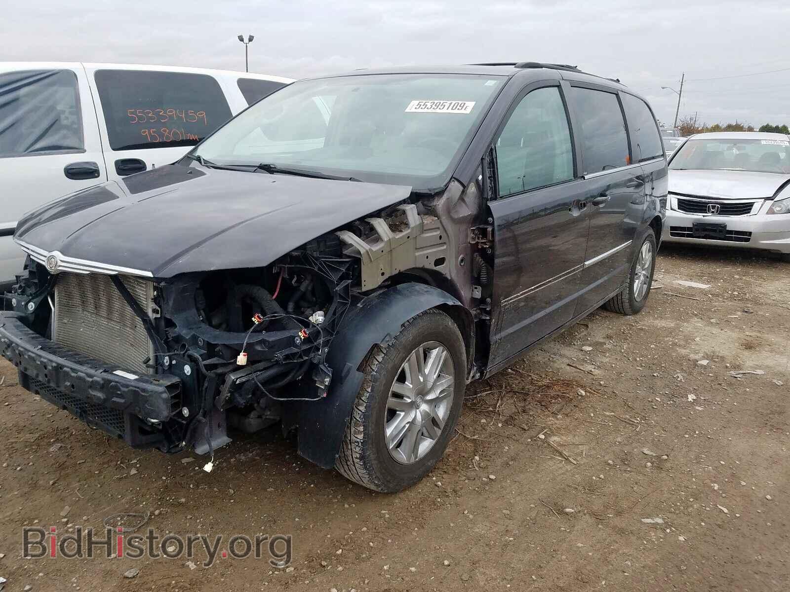 2010 CHRYSLER TOWN & COU - VIN: 2A4RR5D13AR298588 - Фото 2
