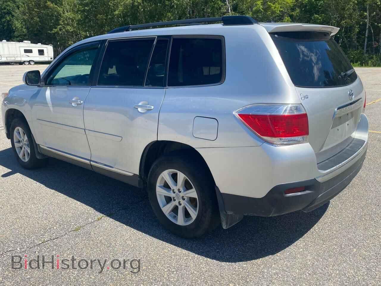 2012 TOYOTA HIGHLANDER - VIN: 5TDBK3EH8CS136851 - Фото 2