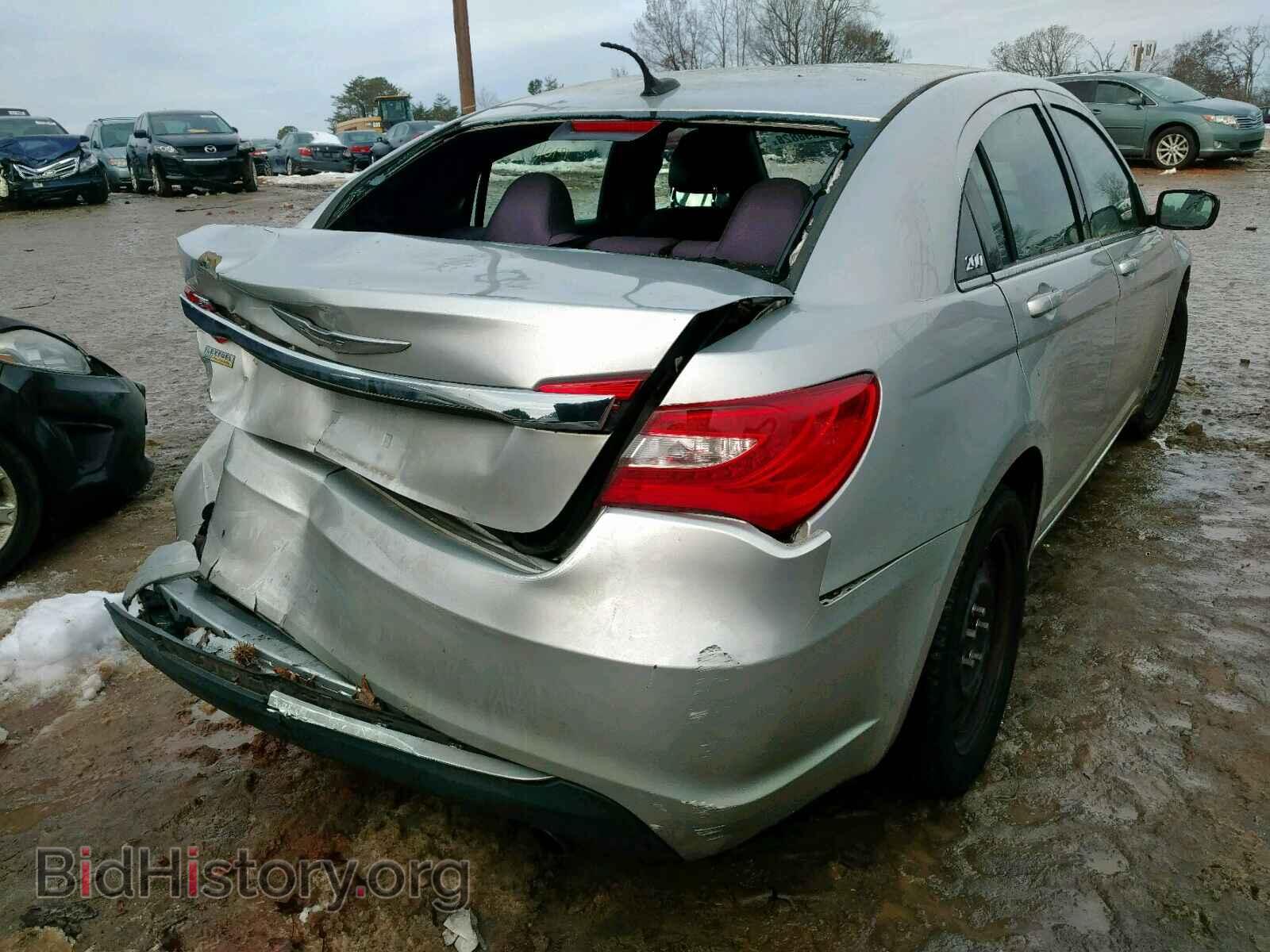 2012 CHRYSLER 200 - VIN: 1C3CCBAG4CN266452 - Фото 4