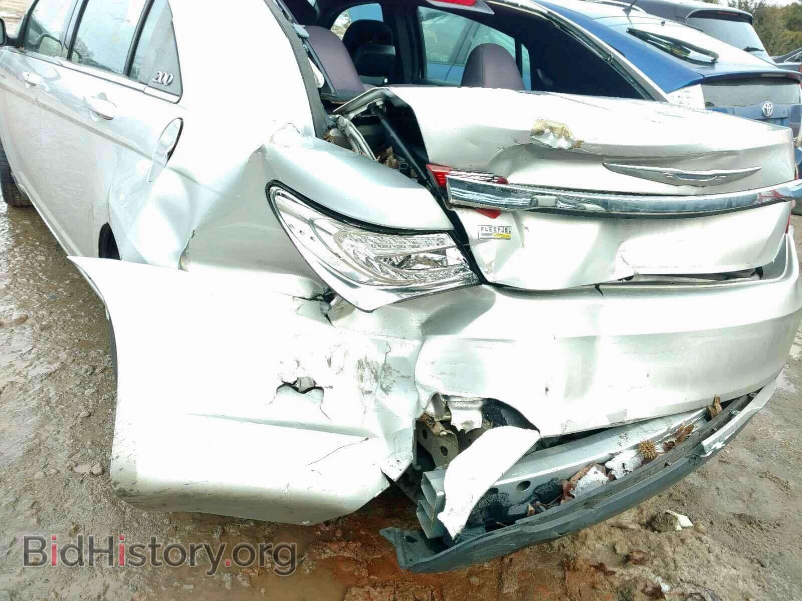 2012 CHRYSLER 200 - VIN: 1C3CCBAG4CN266452 - Фото 9