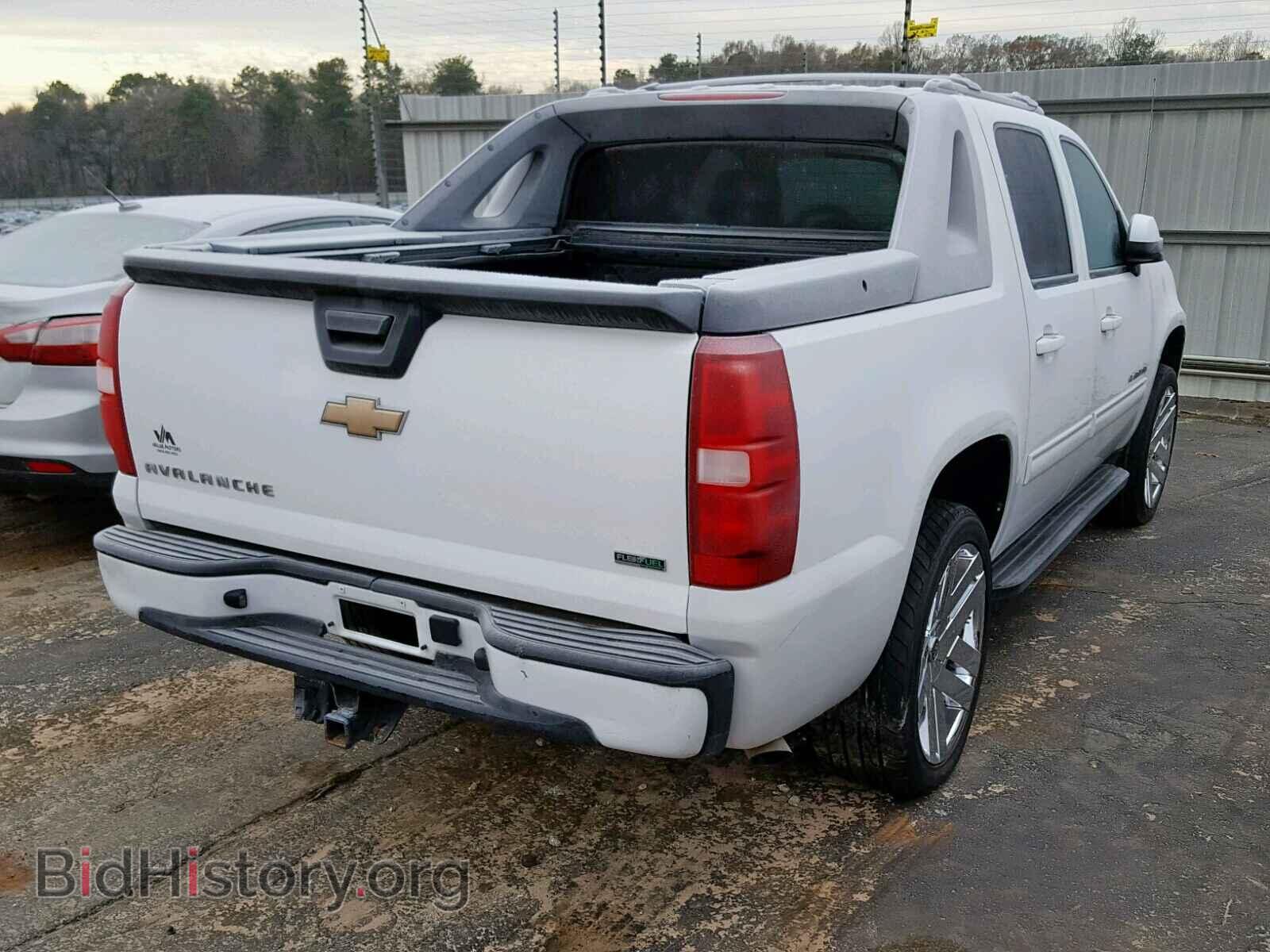 2011 CHEVROLET AVALANCHE - VIN: 3GNMCEE05BG111745 - Фото 4