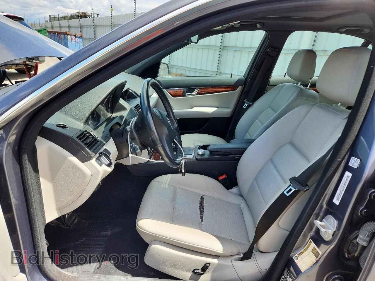 2011 MERCEDES-BENZ C-CLASS - VIN: WDDGF5EB1BR174877 - Фото 7