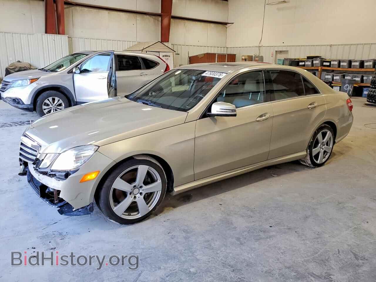 Photo WDDHF8HBXAA210984 - MERCEDES-BENZ E-CLASS 2010