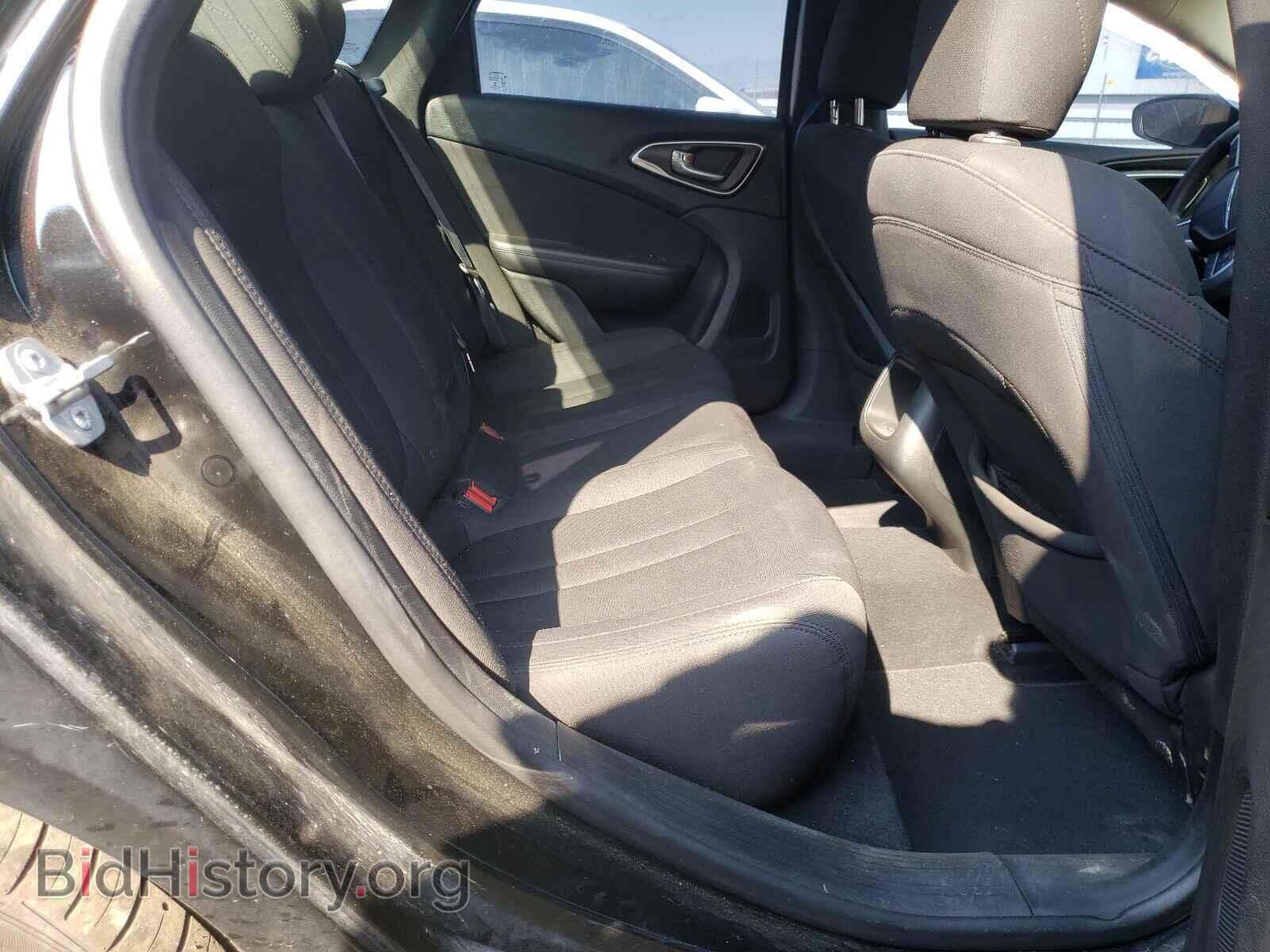 2016 CHRYSLER 200 - VIN: 1C3CCCAB8GN113668 - Фото 6