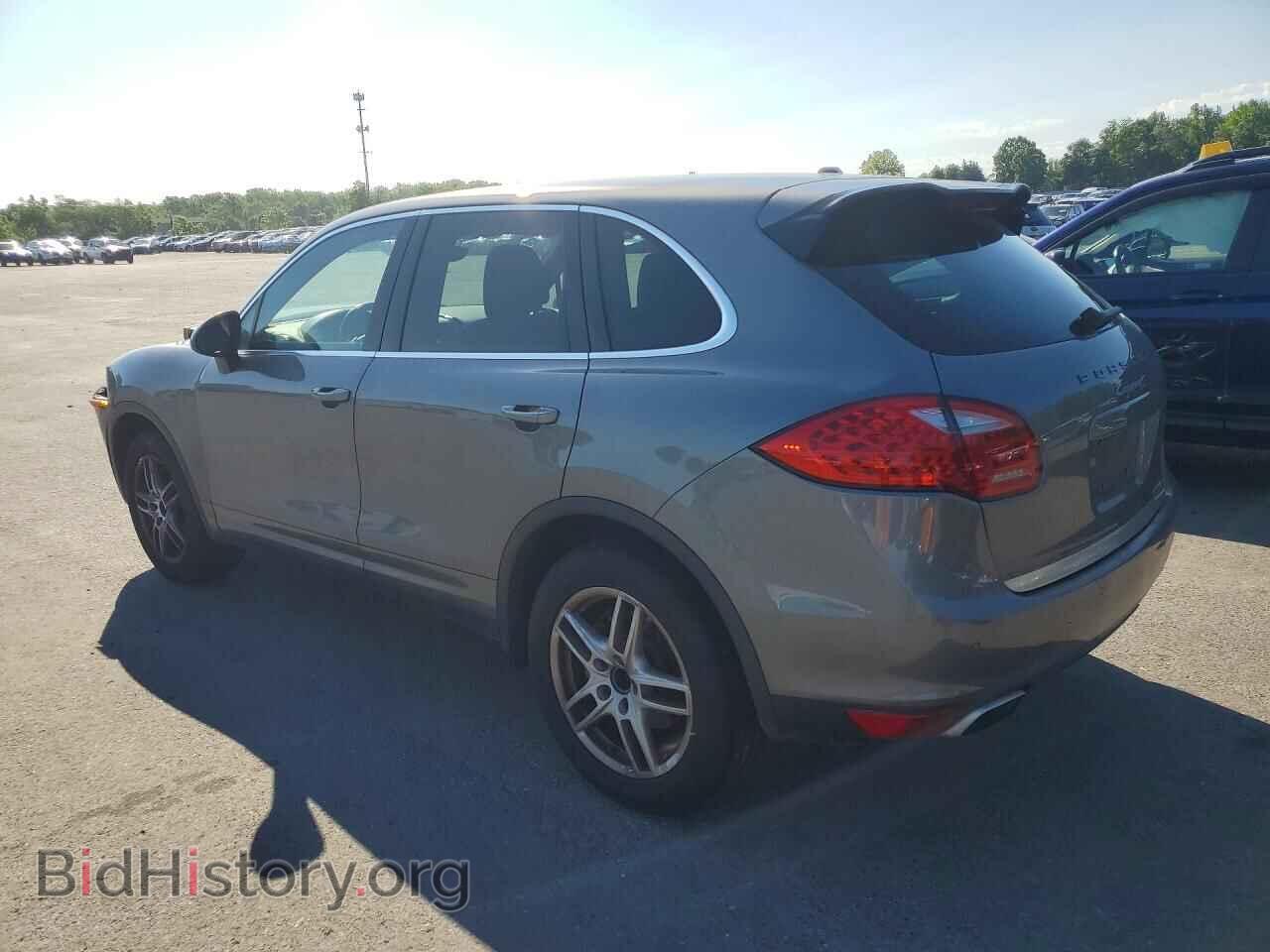 2011 PORSCHE CAYENNE - VIN: WP1AB2A25BLA51066 - Photo 2