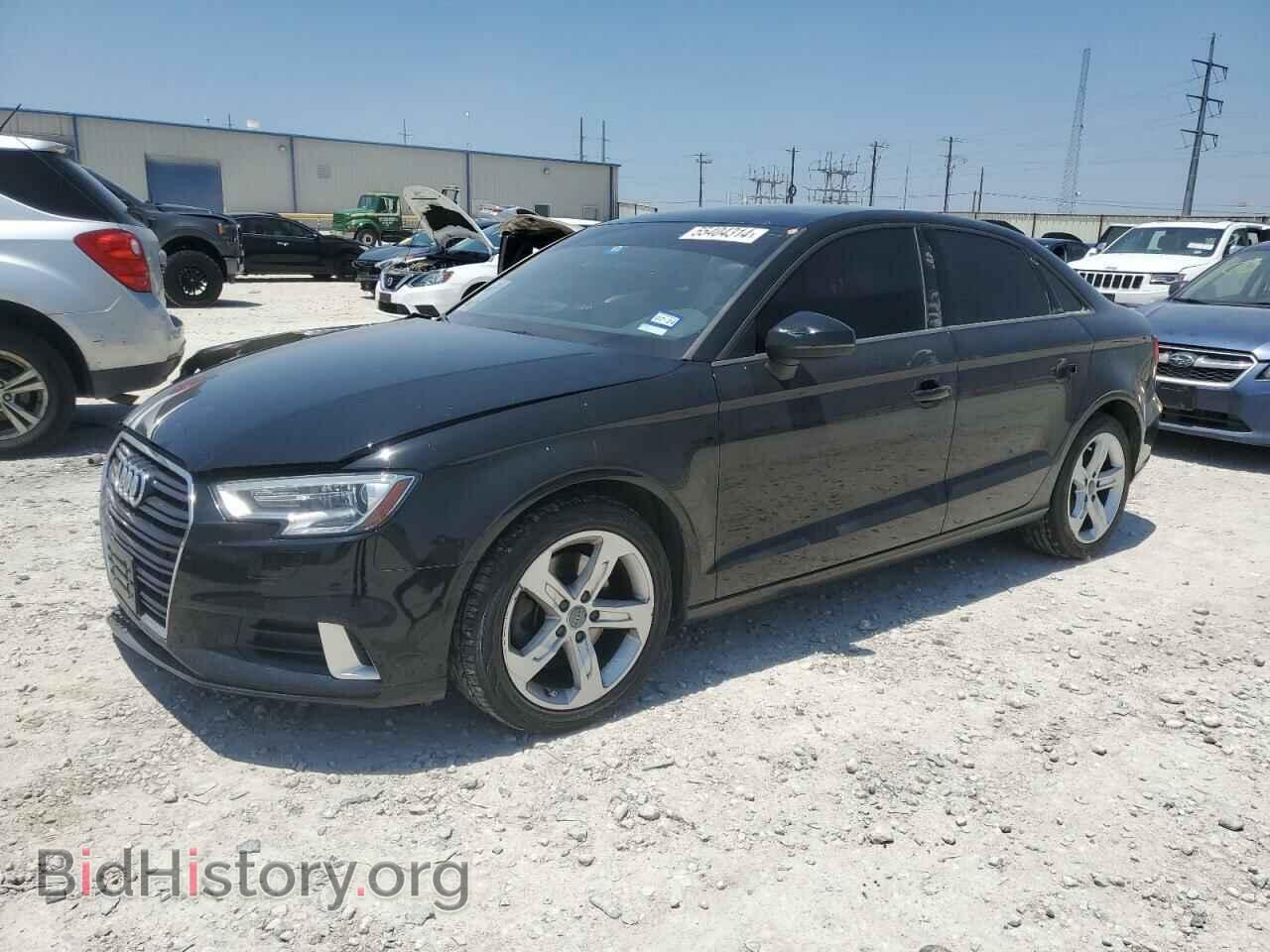 Фотография WAUAUGFF0H1067178 - AUDI A3 2017