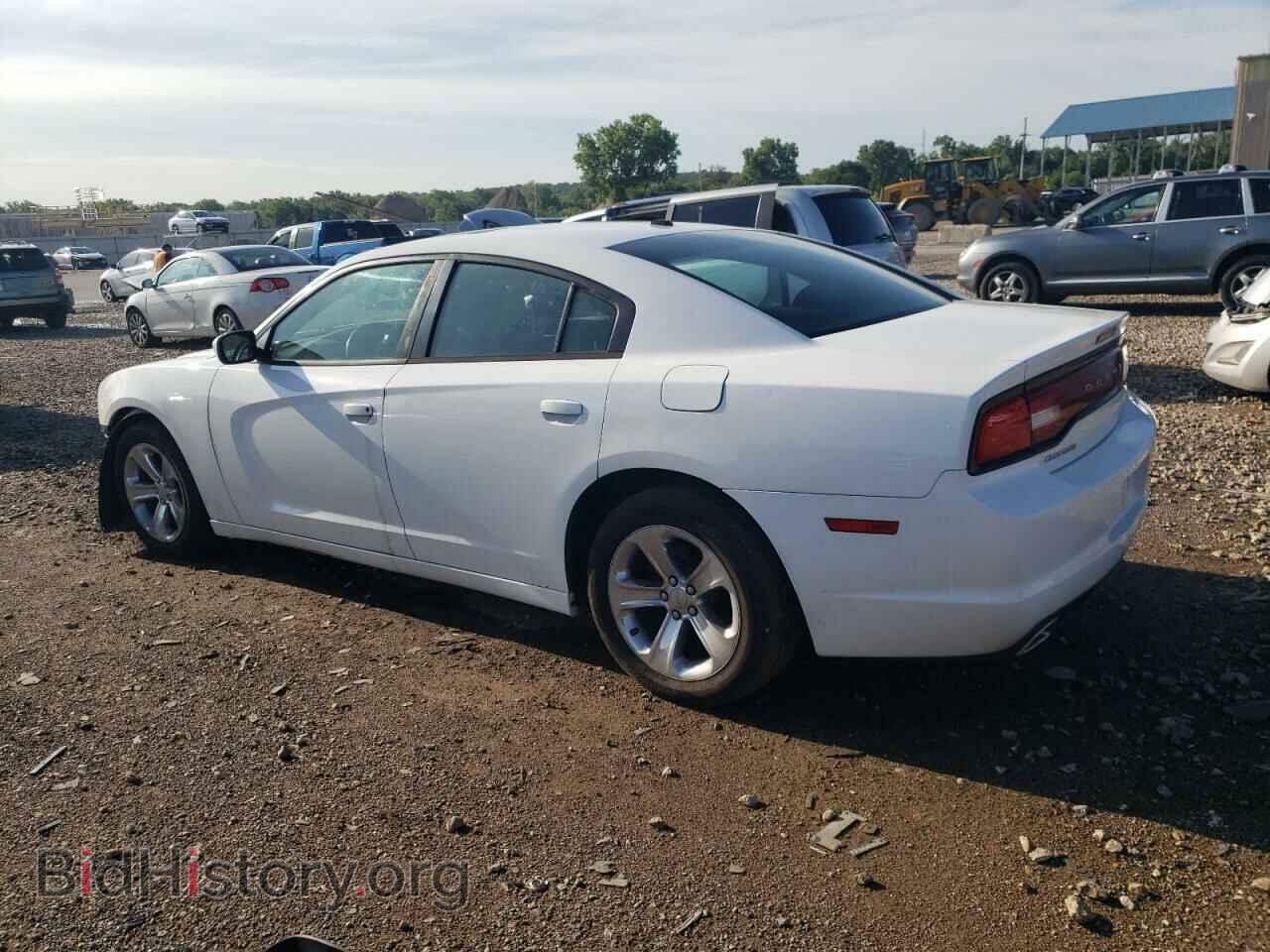 2011 DODGE CHARGER - VIN: 2B3CL3CG1BH511778 - Фото 2