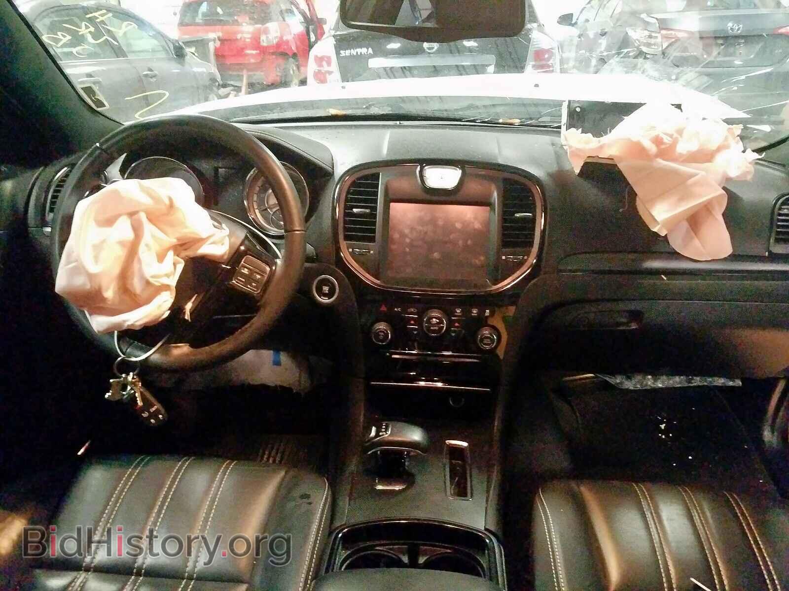 2014 CHRYSLER 300 - VIN: 2C3CCAGGXEH381358 - Фото 9