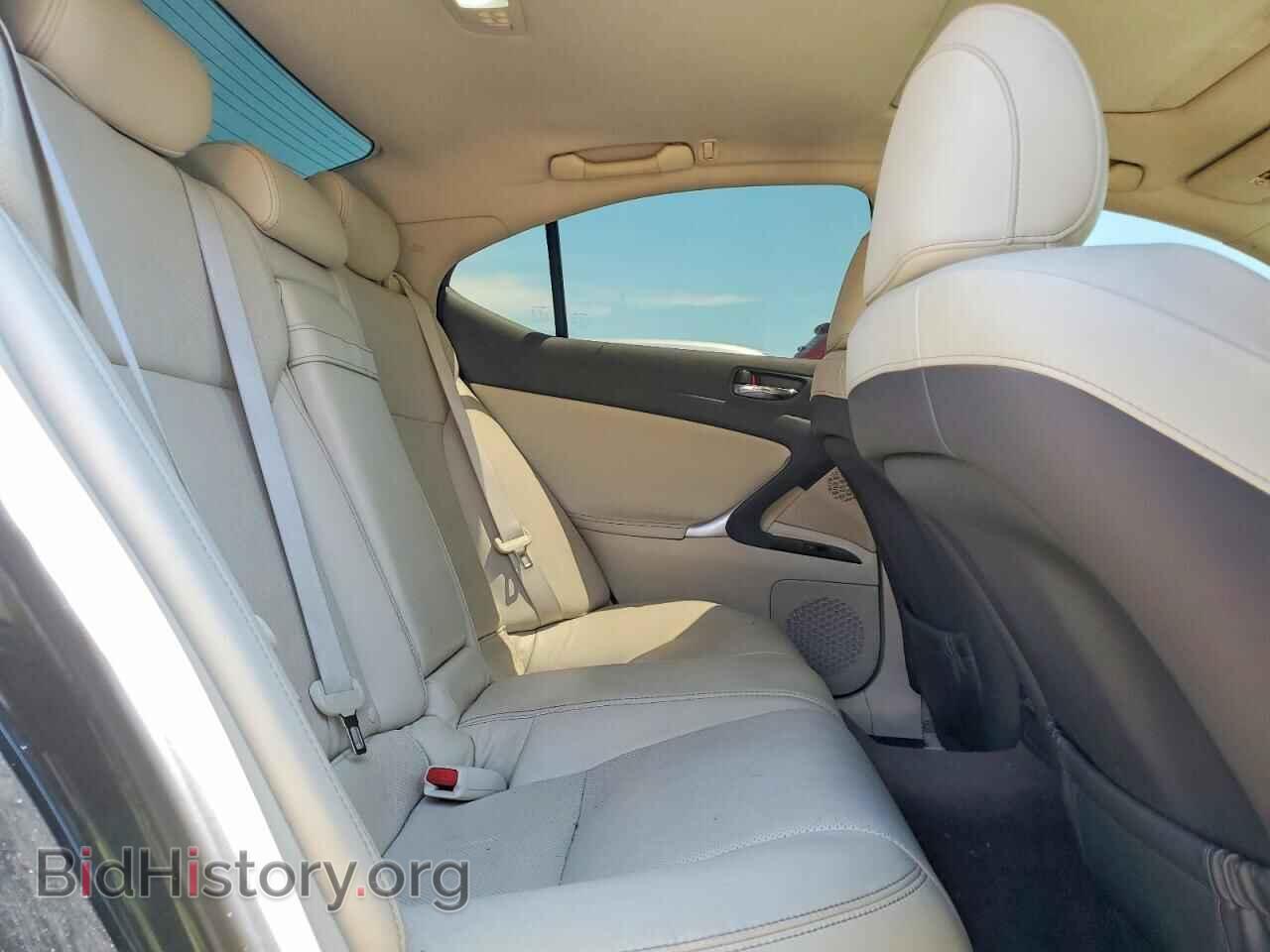 2011 LEXUS IS - VIN: JTHCE5C26B5001926 - Photo 10