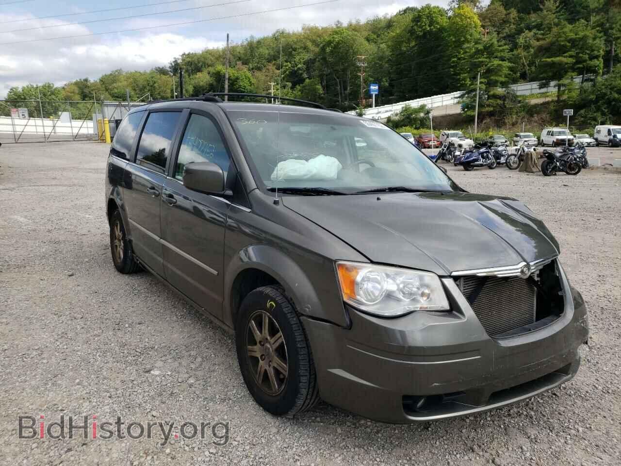 Photo 2A4RR8D10AR405775 - CHRYSLER MINIVAN 2010