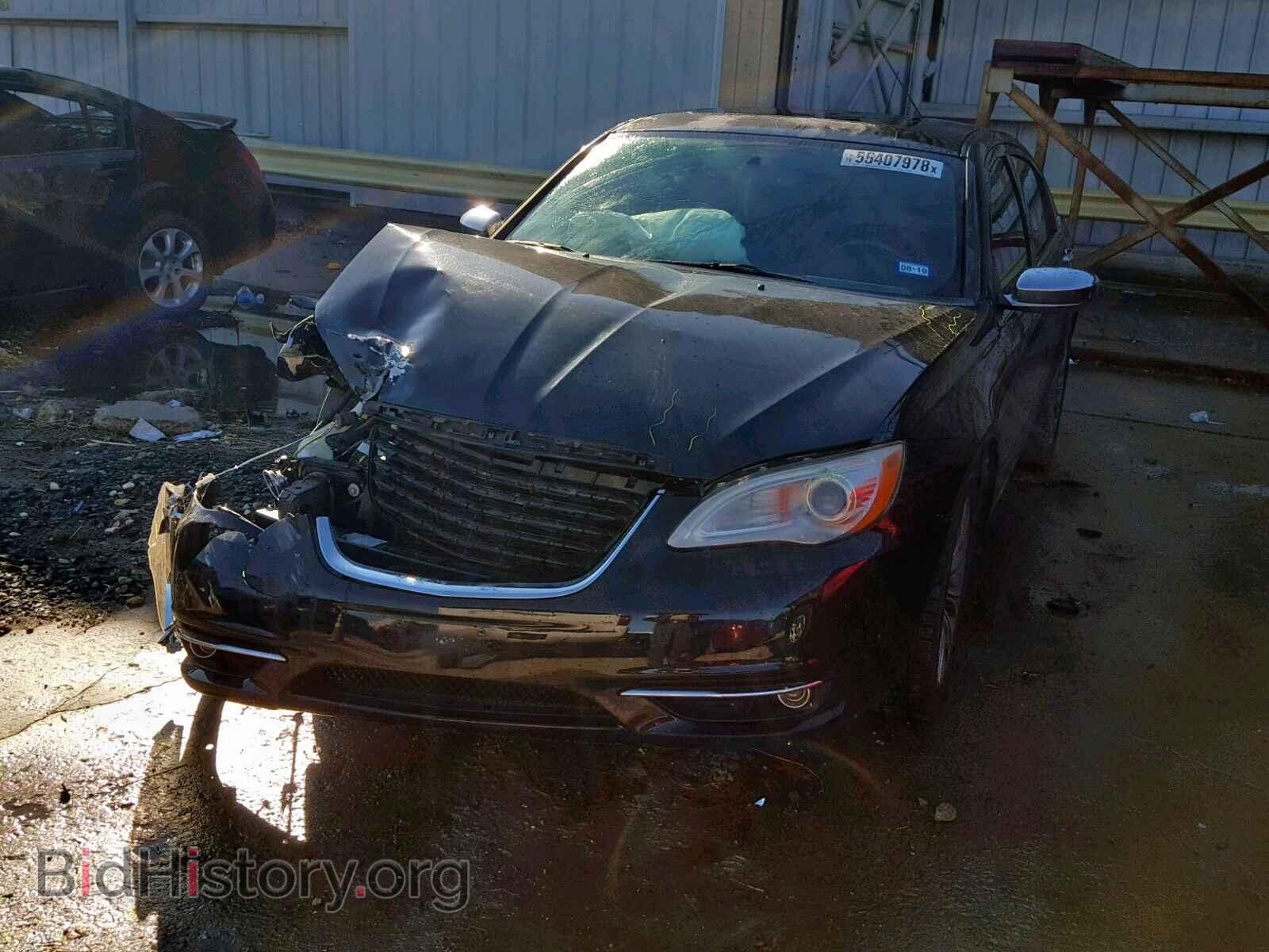 2011 CHRYSLER 200 - VIN: 1C3BC2FBXBN519524 - Фото 2