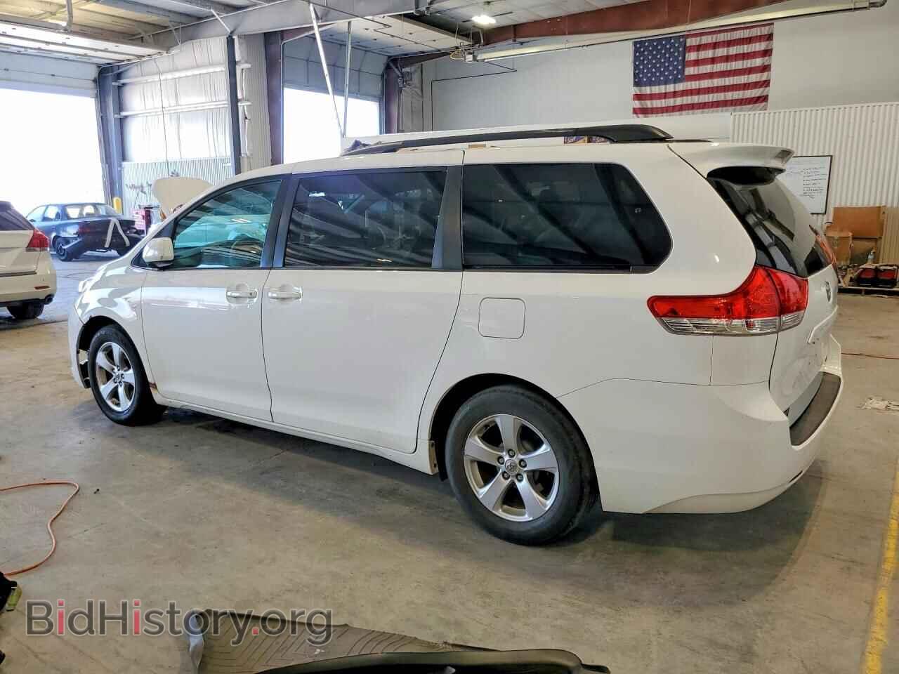 2013 TOYOTA SIENNA - VIN: 5TDKK3DC8DS338791 - Photo 2