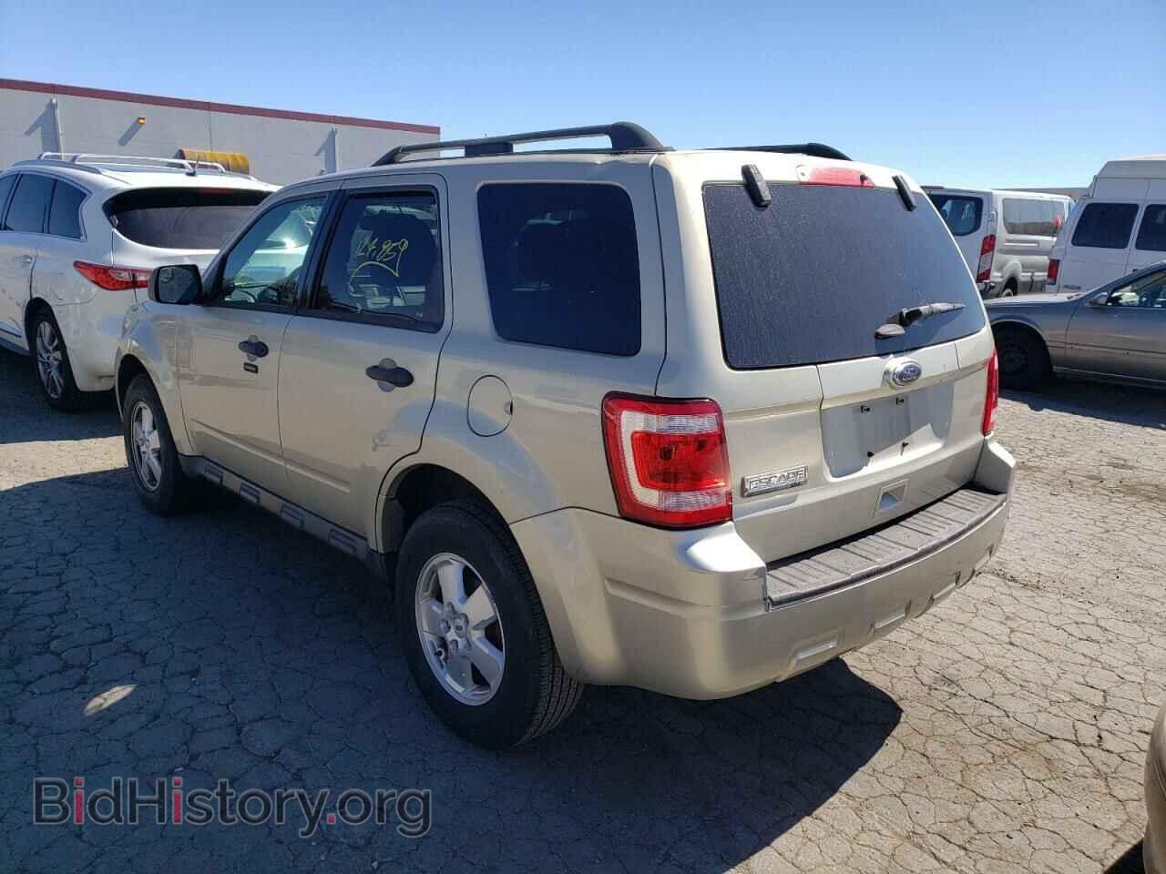 2011 FORD ESCAPE - VIN: 1FMCU9D70BKB78930 - Фото 3