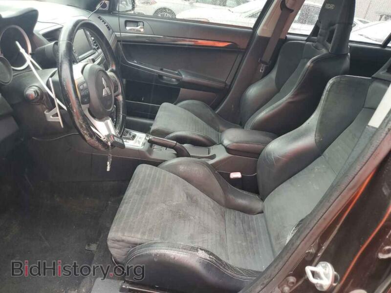 2011 Mitsubishi EVO (VIN JA32W5FV6BU044263) — photo 7 of 12