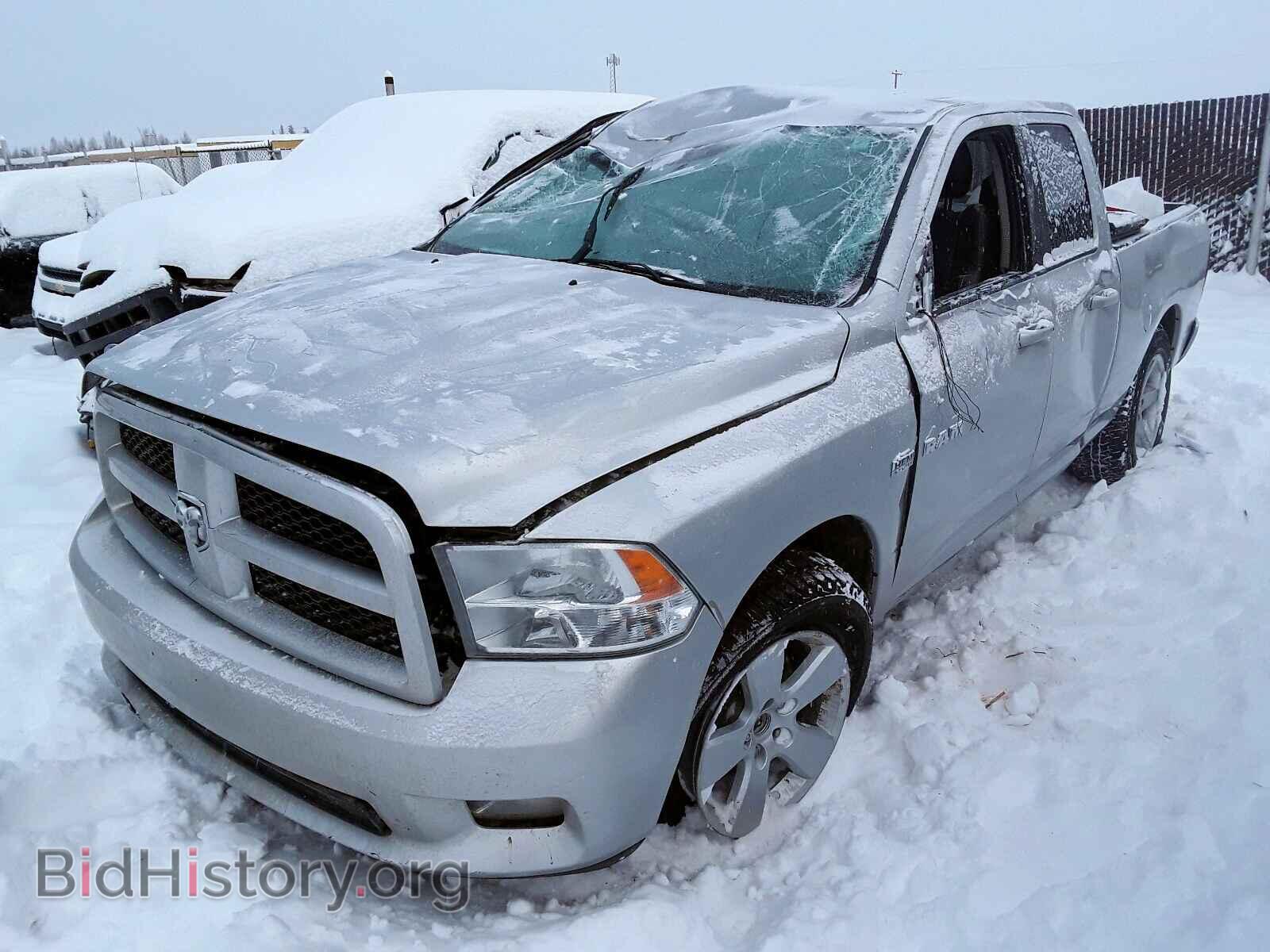 2010 DODGE RAM 1500 - VIN: 1D7RV1GT9AS204466 - Фото 2