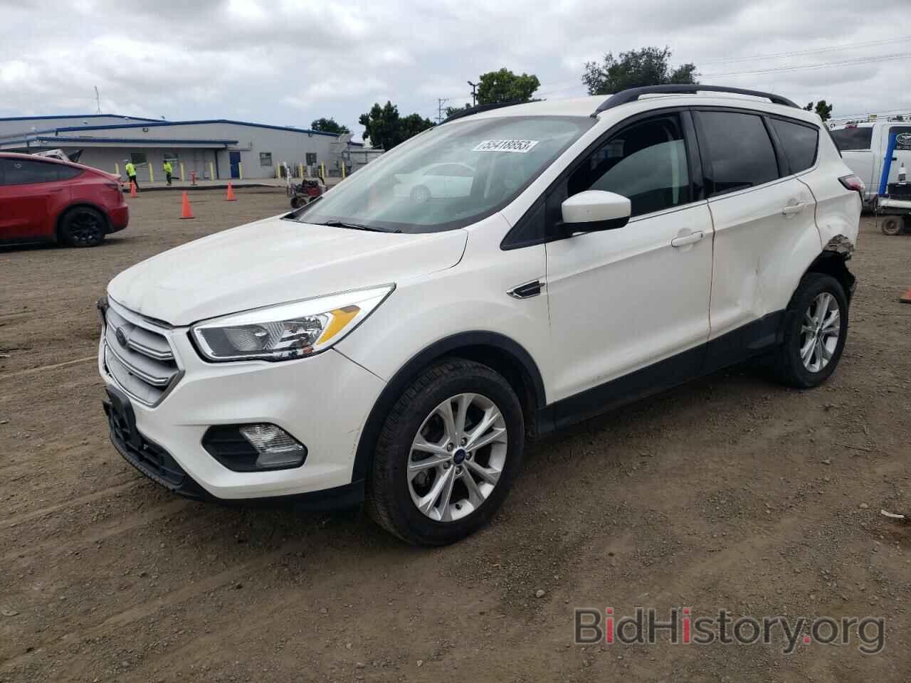 Photo 1FMCU0GD6JUD37532 - FORD ESCAPE 2018