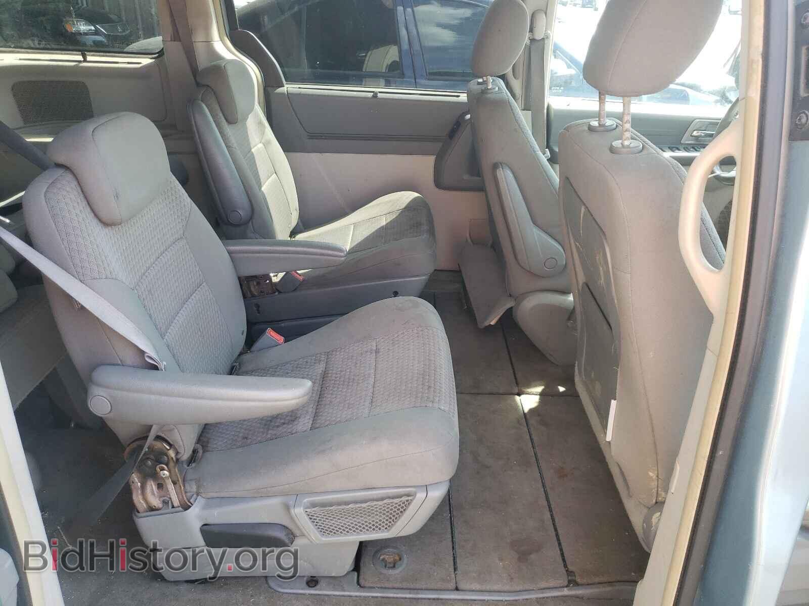 2008 CHRYSLER MINIVAN - VIN: 2A8HR54P68R693261 - Фото 6