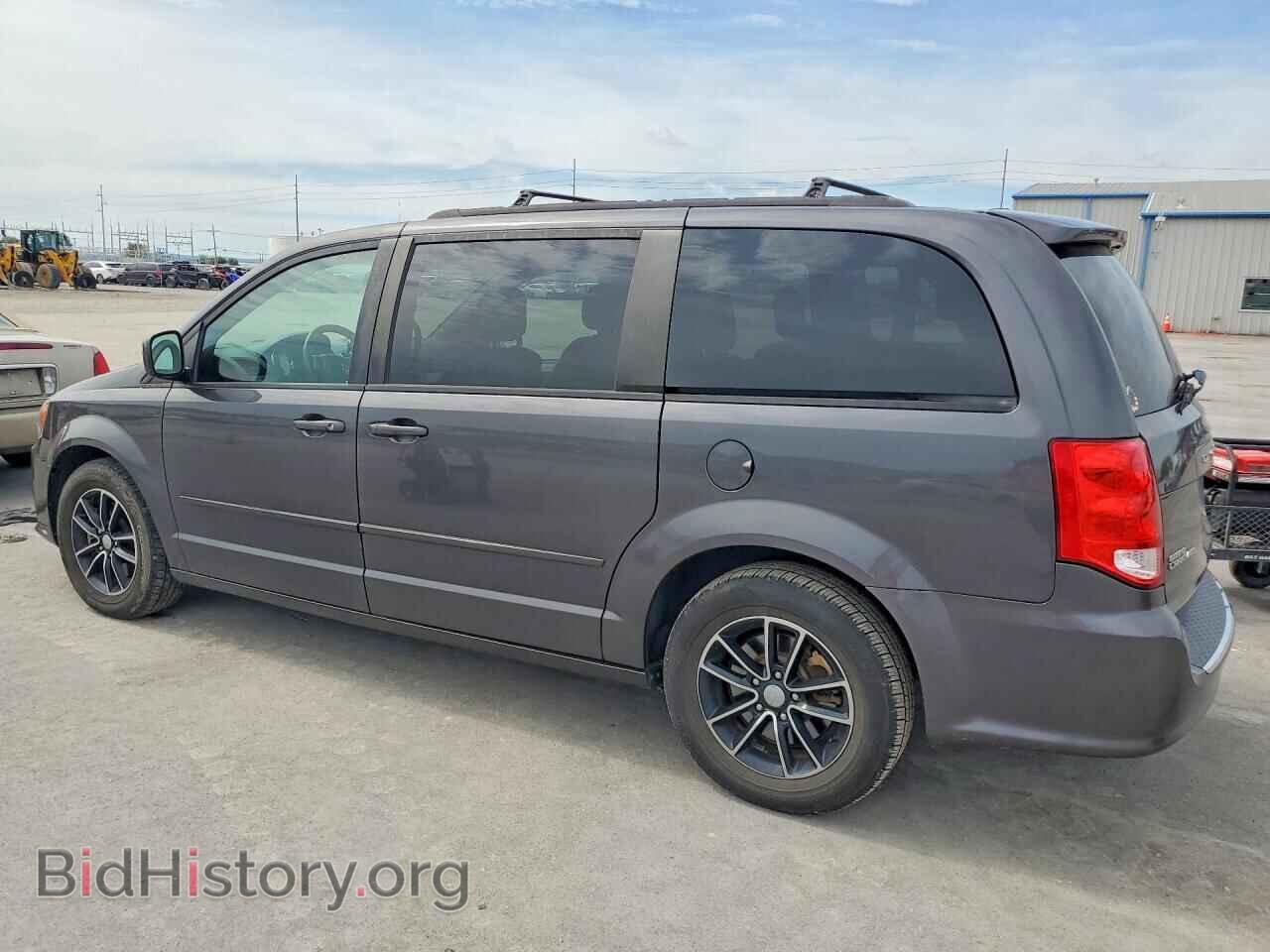 2017 DODGE CARAVAN - VIN: 2C4RDGEG2HR842575 - Photo 2