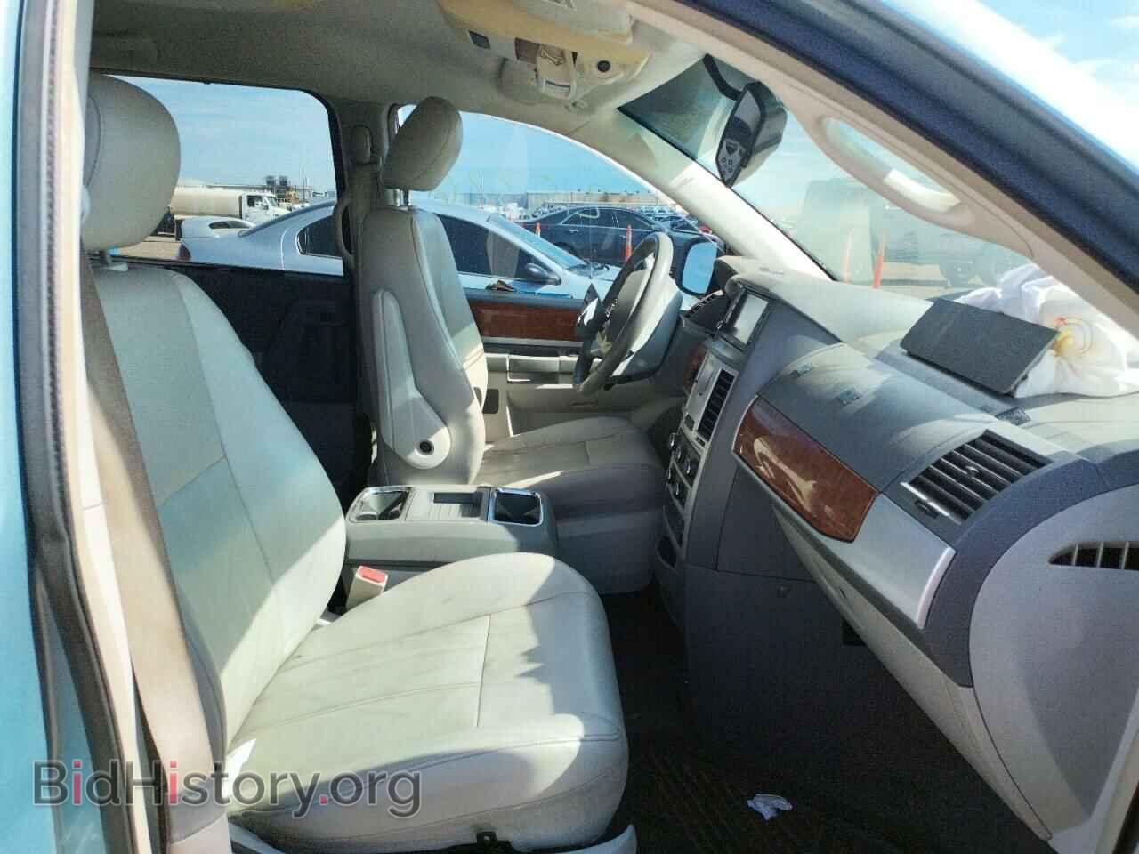 2009 CHRYSLER MINIVAN - VIN: 2A8HR54X49R614199 - Фото 5