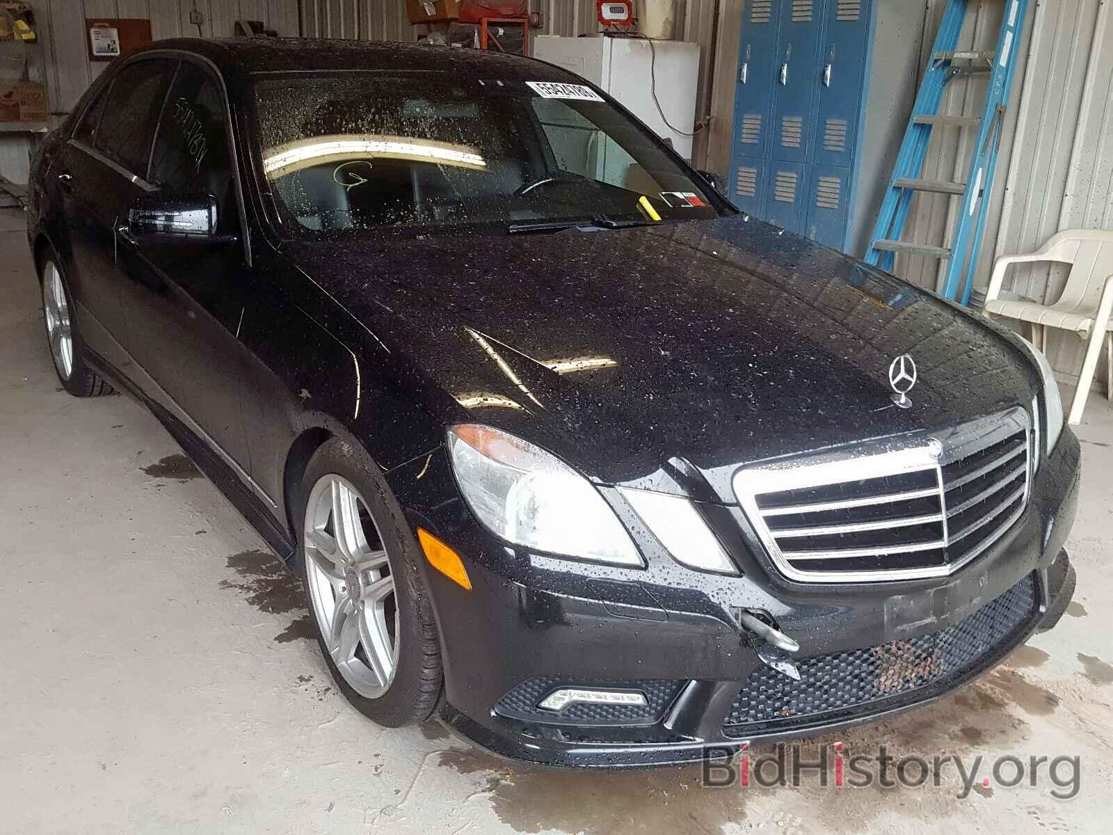 Photo WDDHF8HB2BA478980 - MERCEDES-BENZ E CLASS 2011