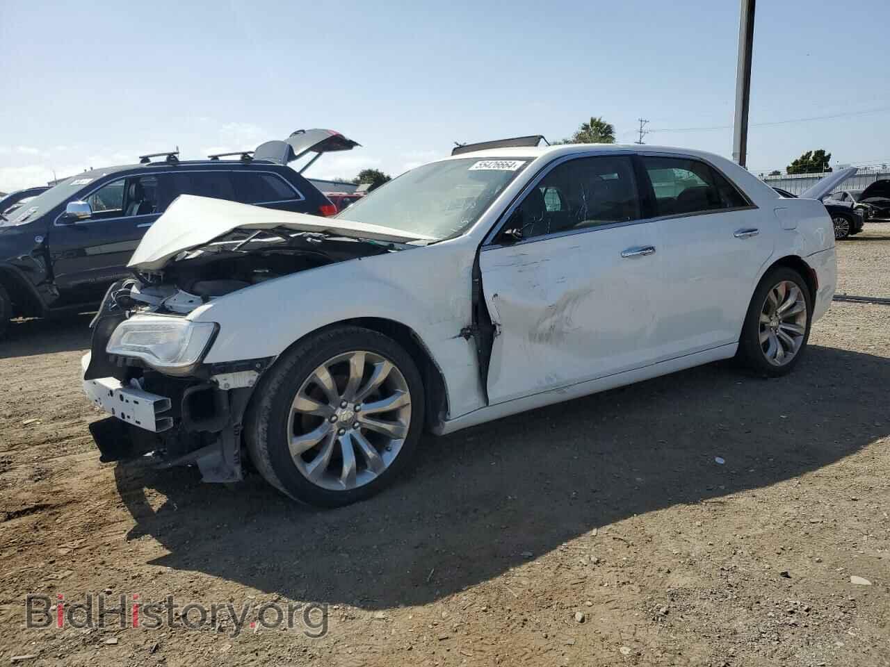 Фотография 2C3CCAEG5KH562978 - CHRYSLER 300 2019