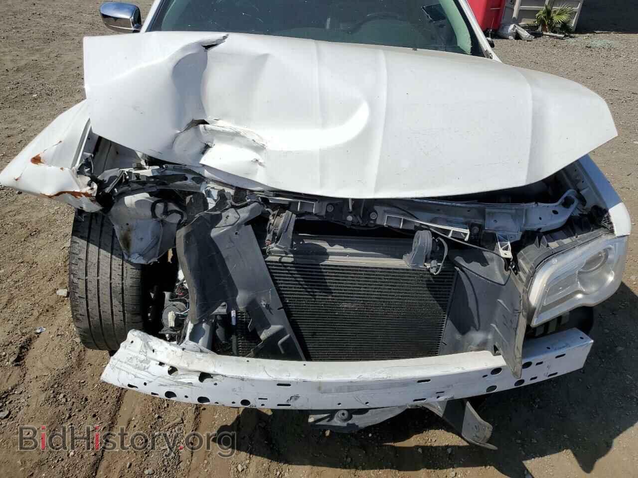 2019 CHRYSLER 300 - VIN: 2C3CCAEG5KH562978 - Фото 11