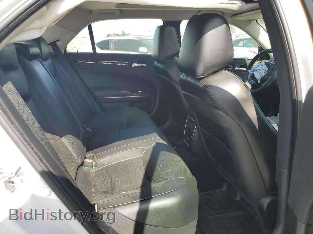 2019 CHRYSLER 300 - VIN: 2C3CCAEG5KH562978 - Фото 10