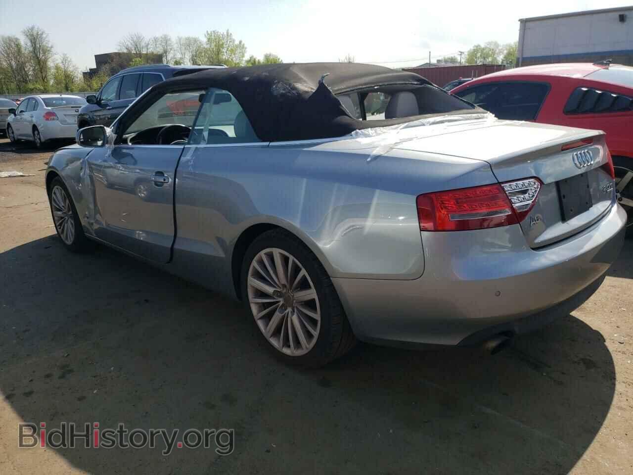2011 AUDI A5 - VIN: WAULFAFH2BN018775 - Photo 2
