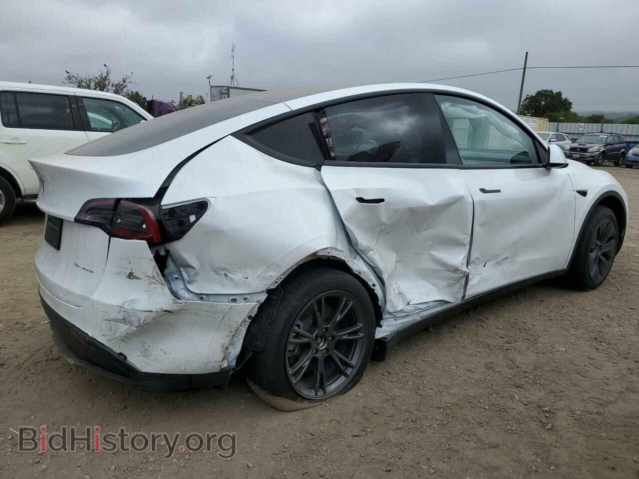 2025 TESLA MODEL Y - VIN: 7SAYGDEE3SF277114 - Фото 3