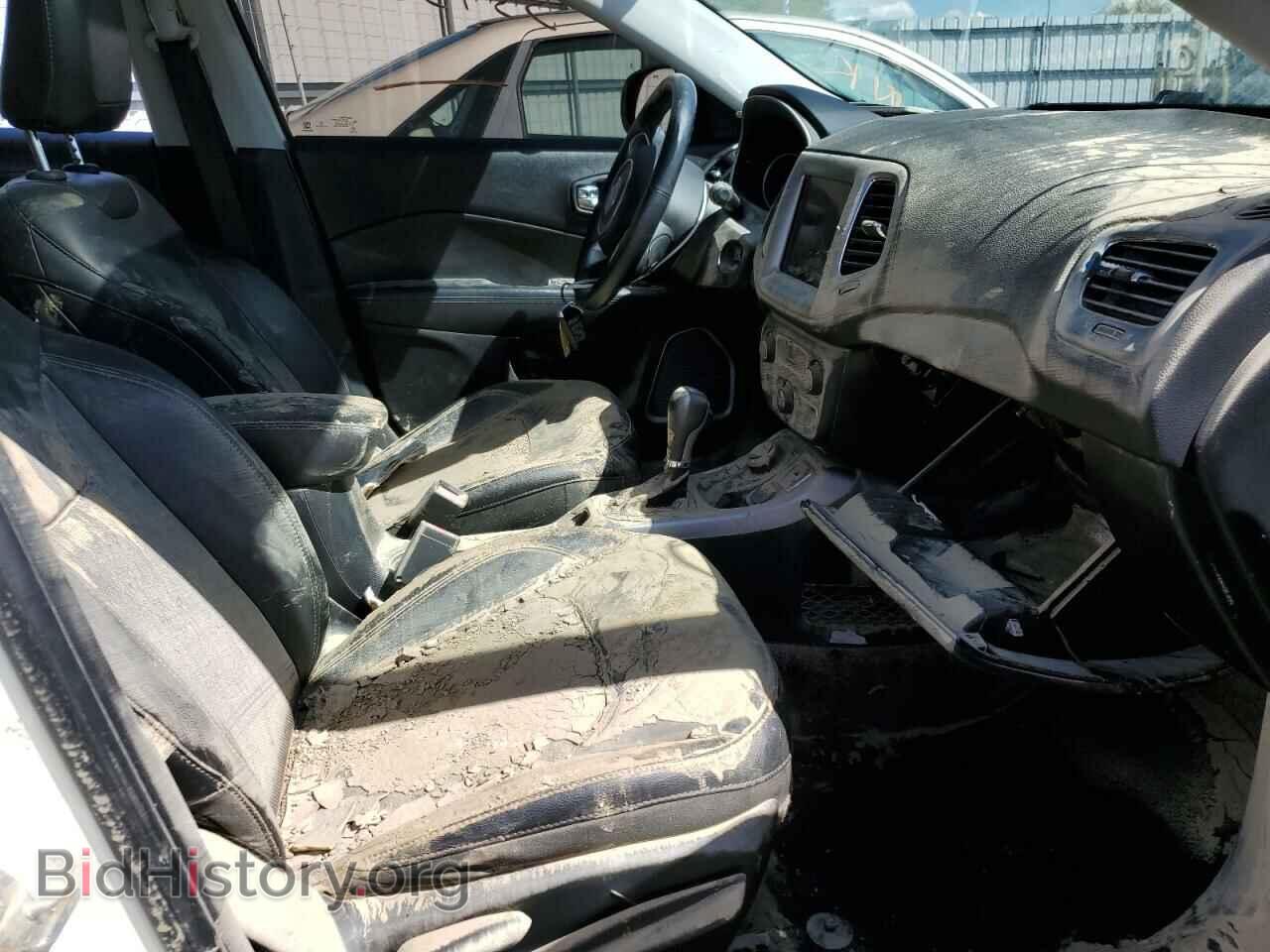 2019 JEEP COMPASS - VIN: 3C4NJDCB1KT670623 - Фото 5