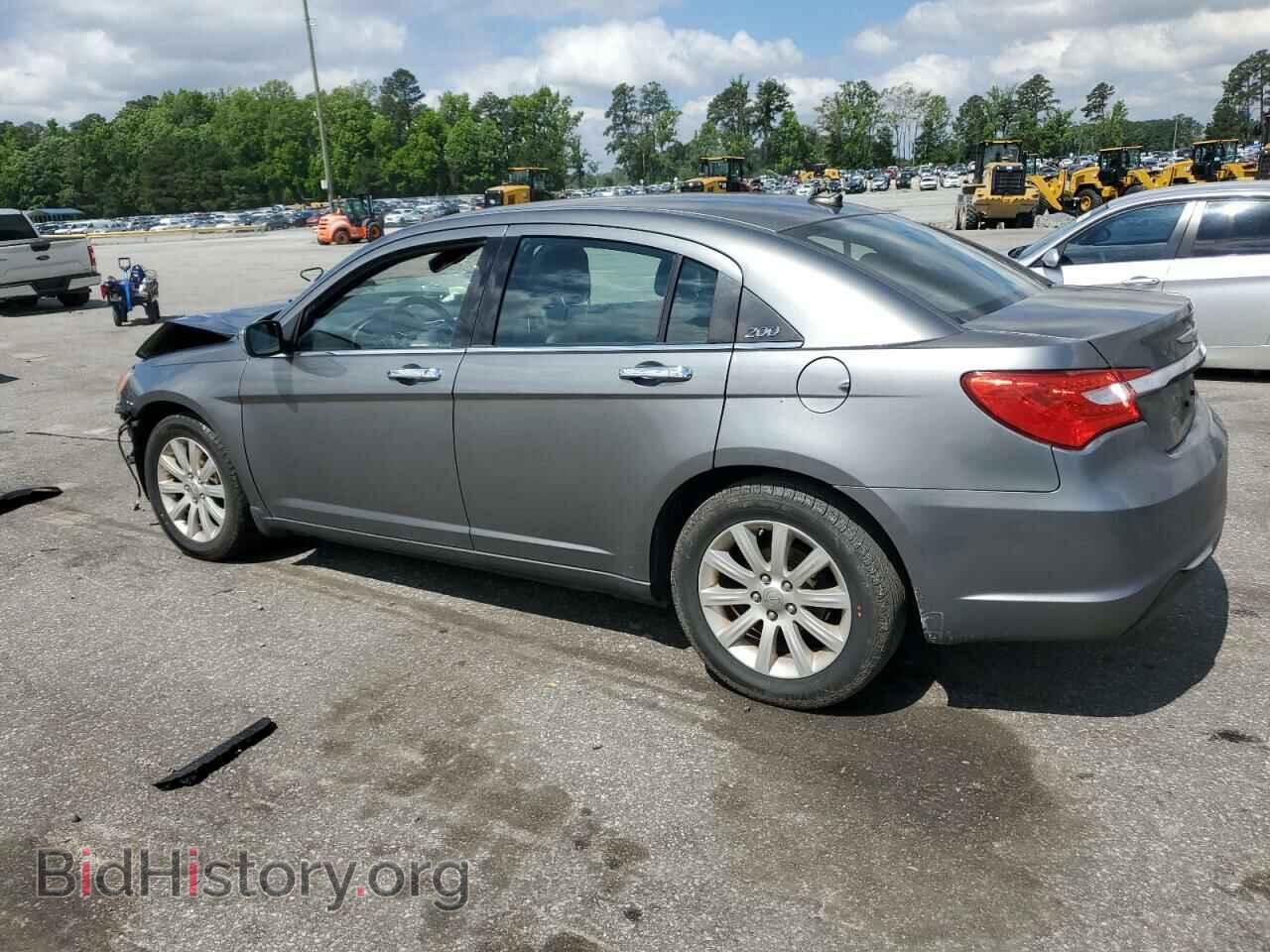 2013 CHRYSLER 200 - VIN: 1C3CCBCG7DN650241 - Фото 2