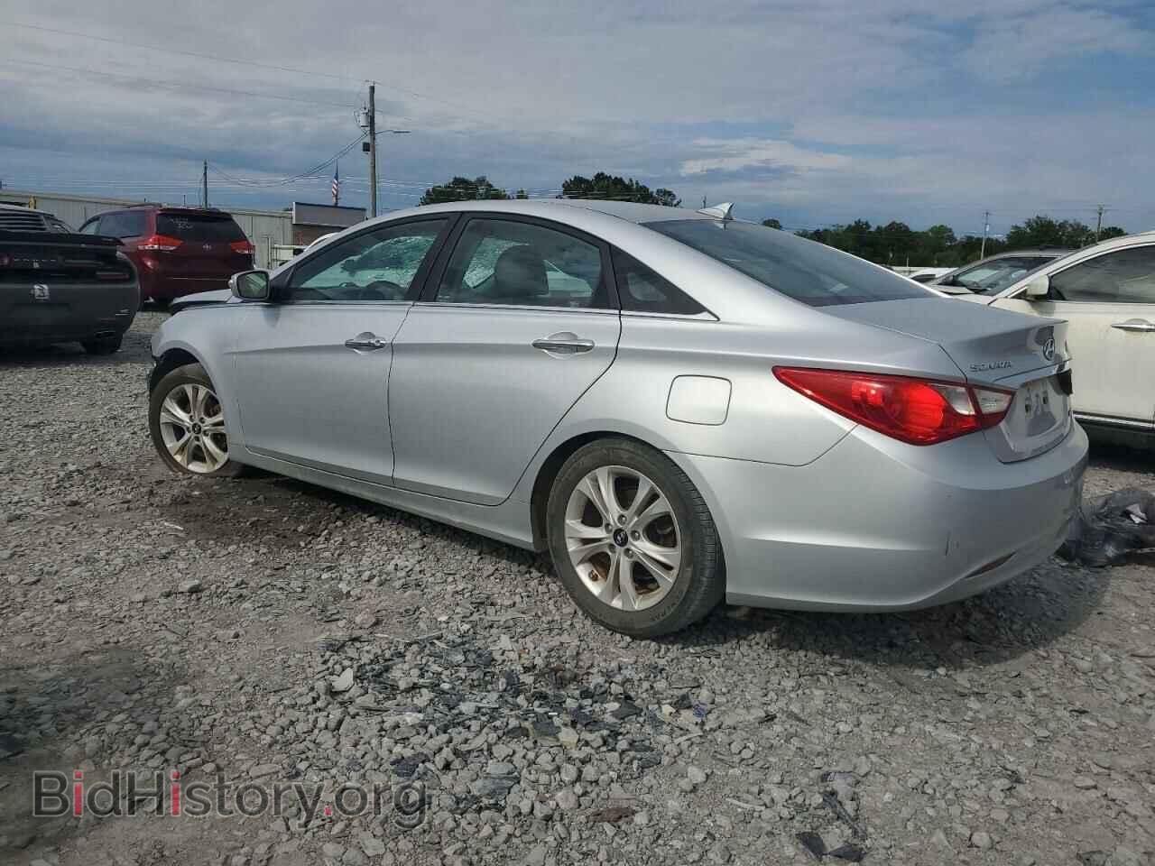 2013 HYUNDAI SONATA - VIN: 5NPEC4AC4DH575482 - Фото 2