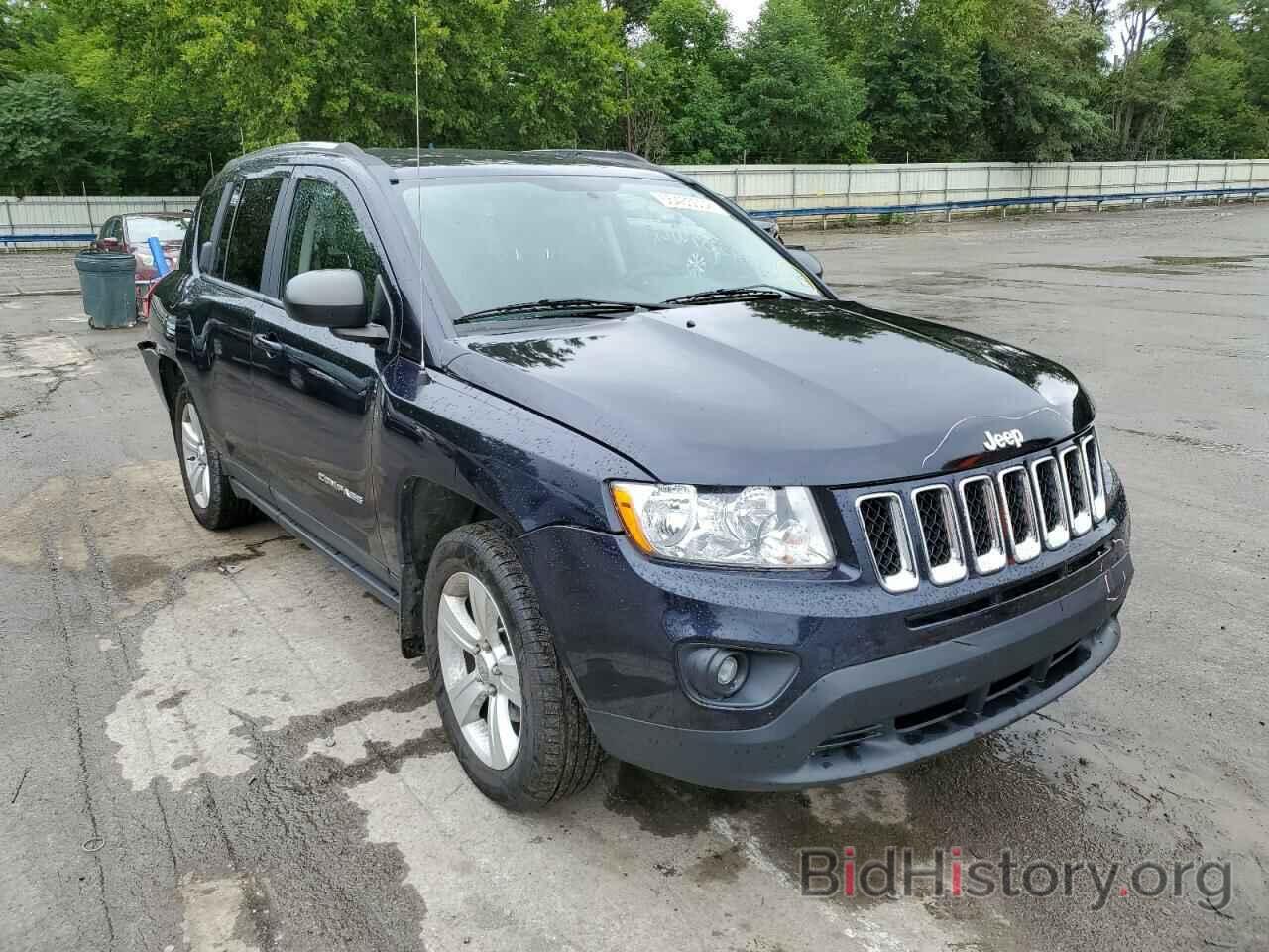 Photo 1J4NF1FB4BD218175 - JEEP COMPASS 2011