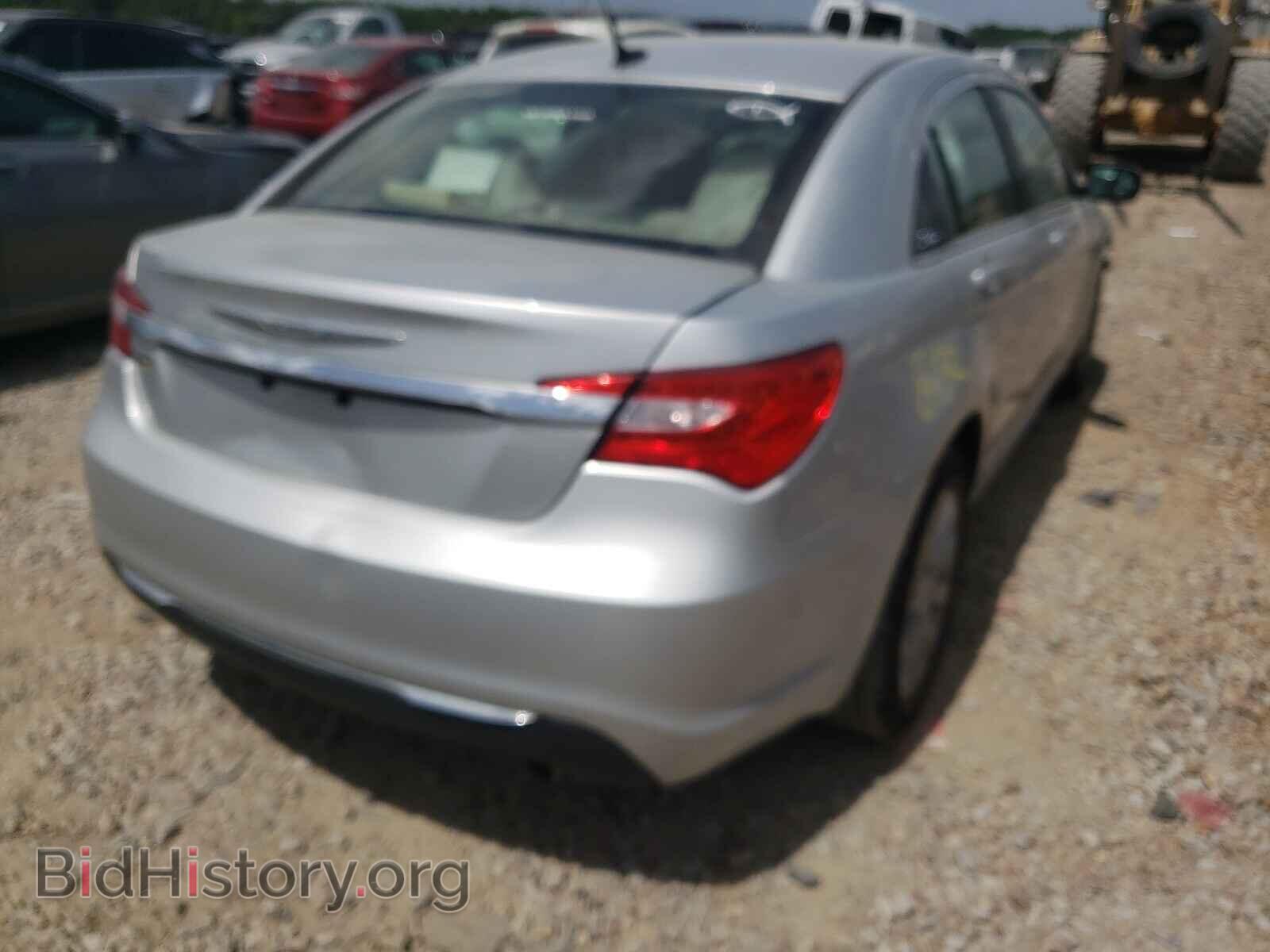 2011 CHRYSLER 200 - VIN: 1C3BC4FG6BN530947 - Фото 4