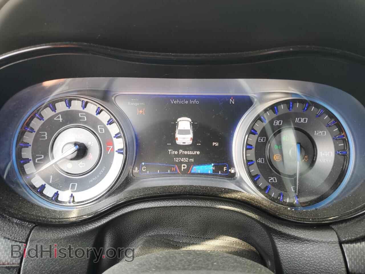 2015 CHRYSLER 300 - VIN: 2C3CCABG6FH875869 - Фото 9