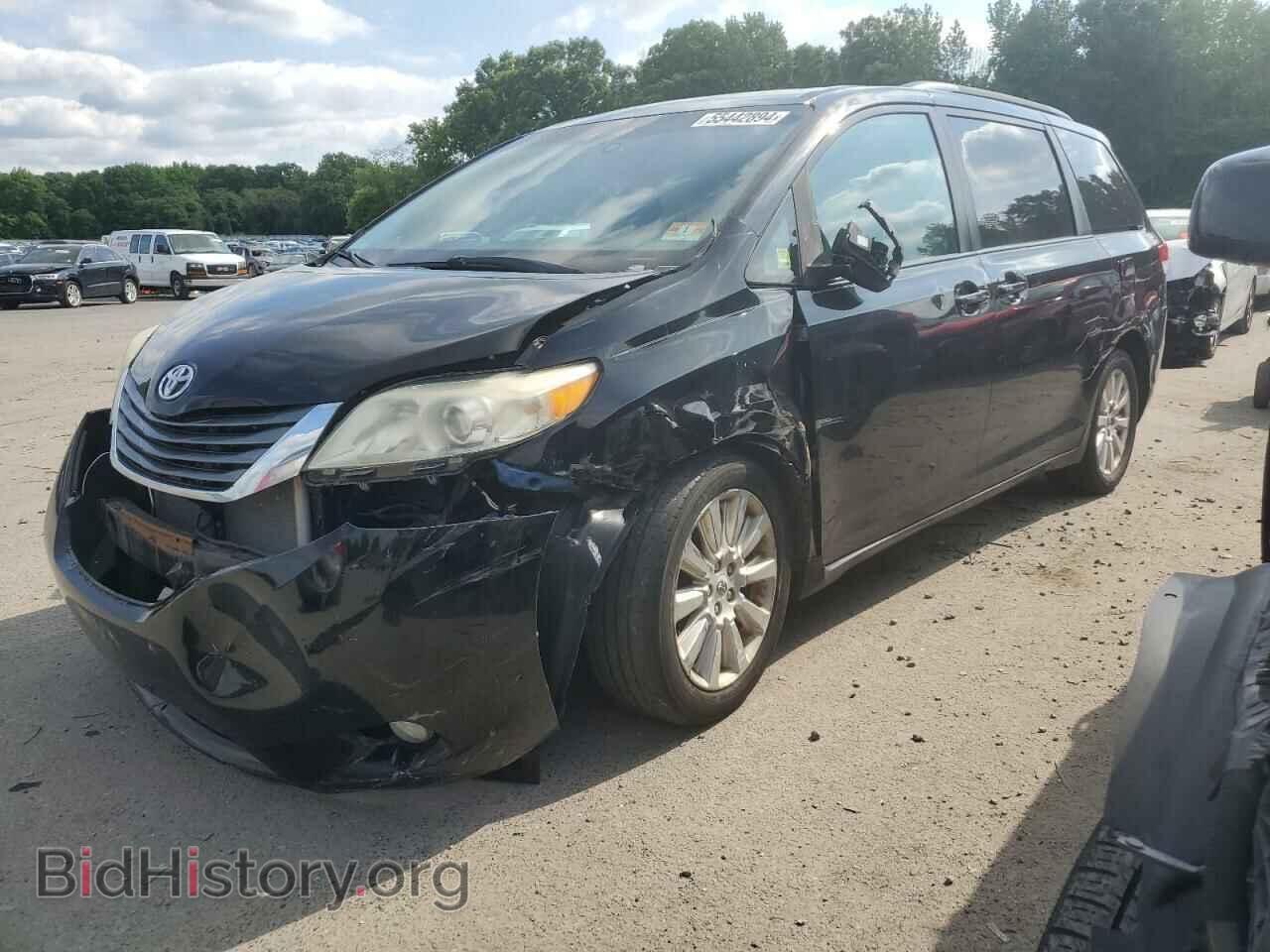Photo 5TDDK3DC8BS029344 - TOYOTA All Models 2011
