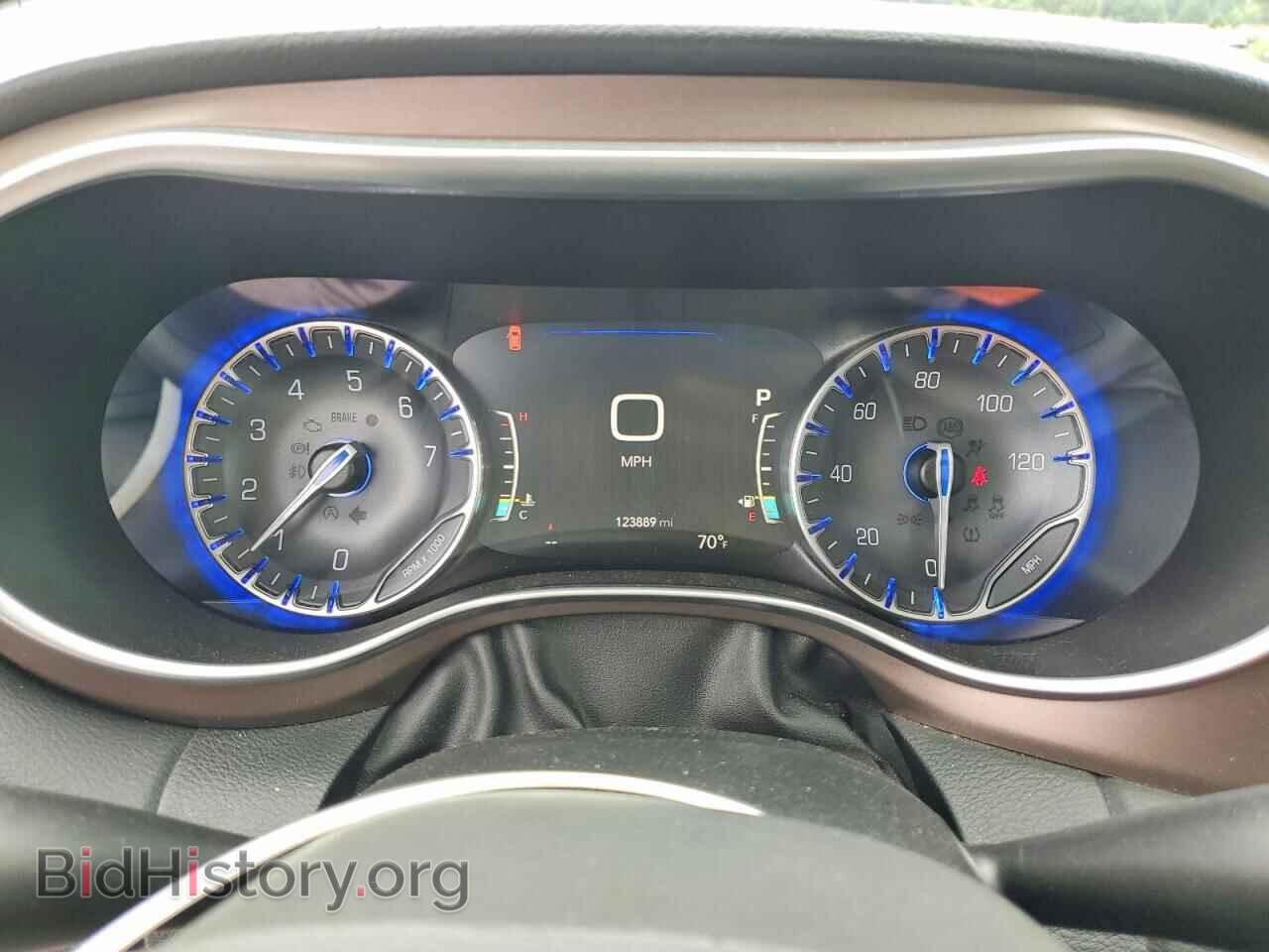 2018 CHRYSLER PACIFICA - VIN: 2C4RC1EGXJR261881 - Photo 9