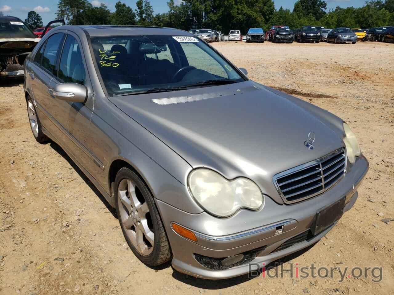 Photo WDBRF52H87E025827 - MERCEDES-BENZ C-CLASS 2007