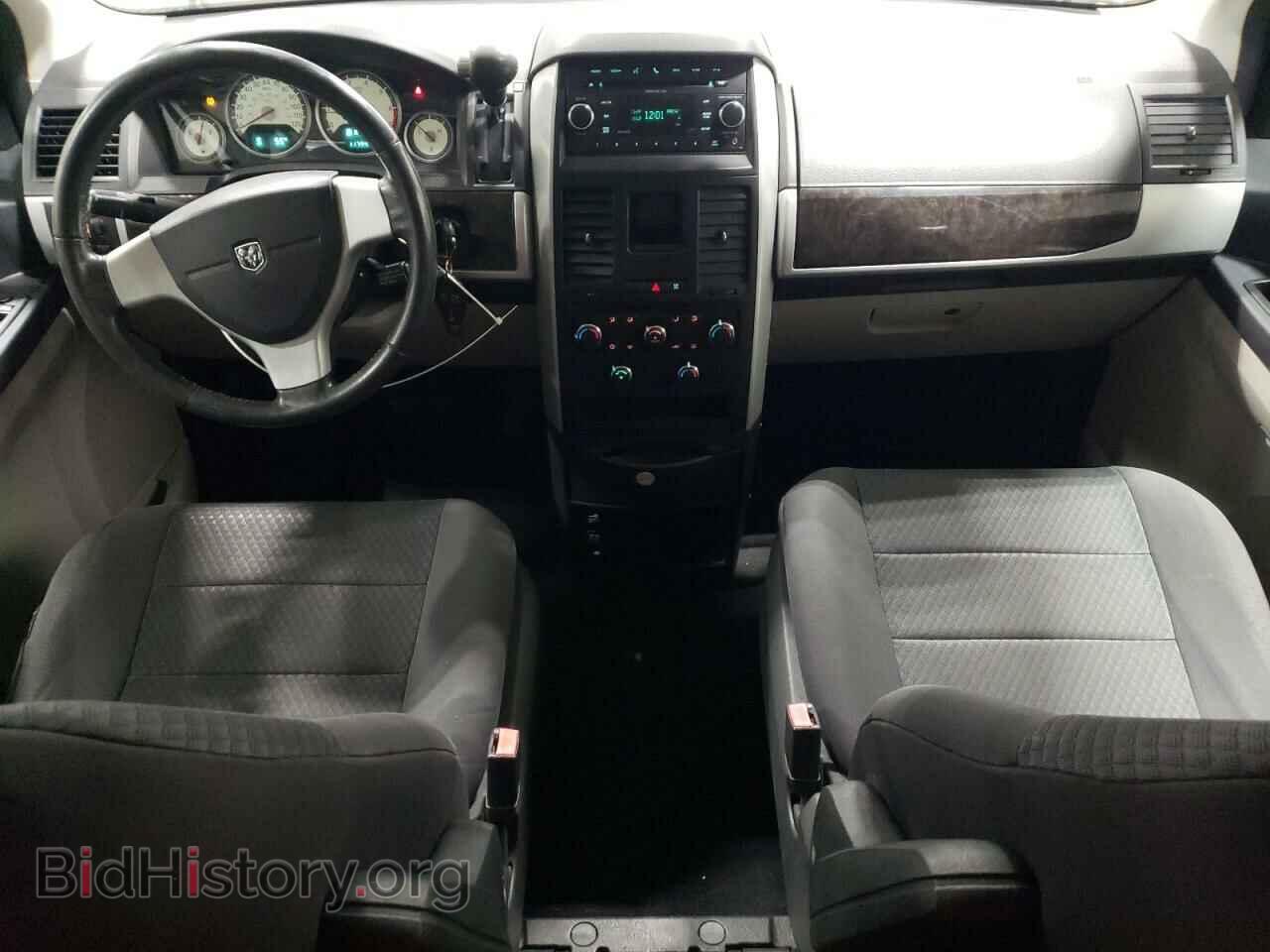 2010 DODGE CARAVAN - VIN: 2D4RN5D11AR367640 - Фото 8