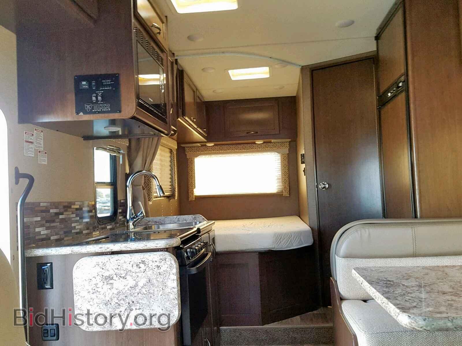 2017 FORD ECONOLINE - VIN: 1FDWE3FS1HDC39367 - Фото 6