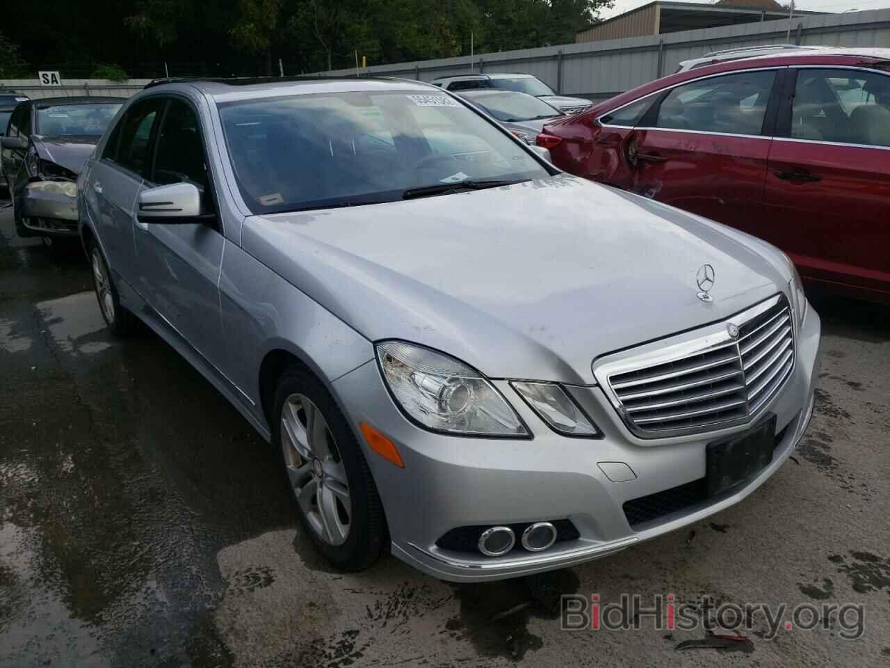 Photo WDDHF8HB6AA230598 - MERCEDES-BENZ E-CLASS 2010