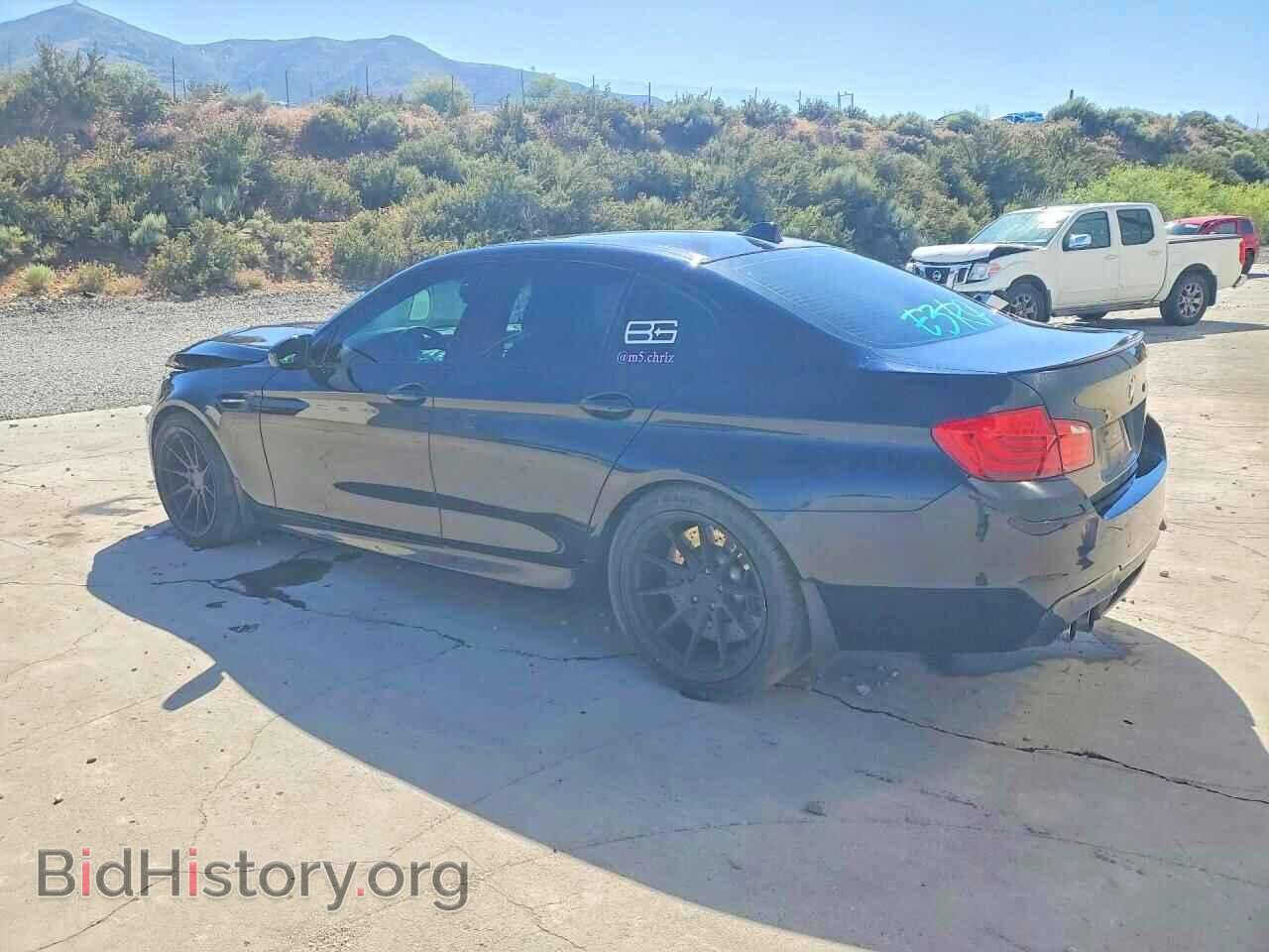 2013 BMW M5 - VIN: WBSFV9C50DC773992 - Photo 2