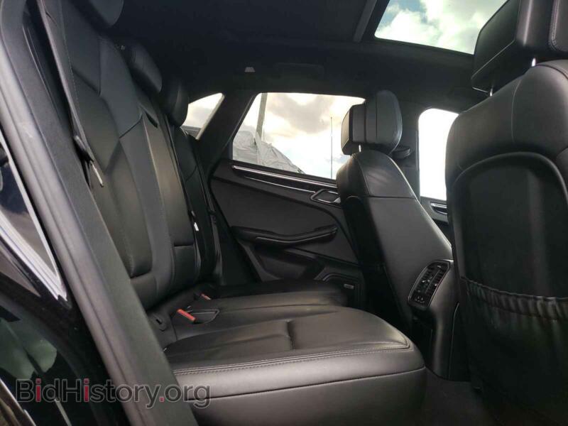 2017 Porsche MACAN (VIN WP1AB2A54HLB11664) — фото 6 из 10