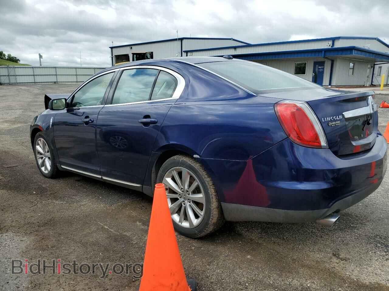 2011 LINCOLN MKS - VIN: 1LNHL9FT7BG600004 - Photo 2